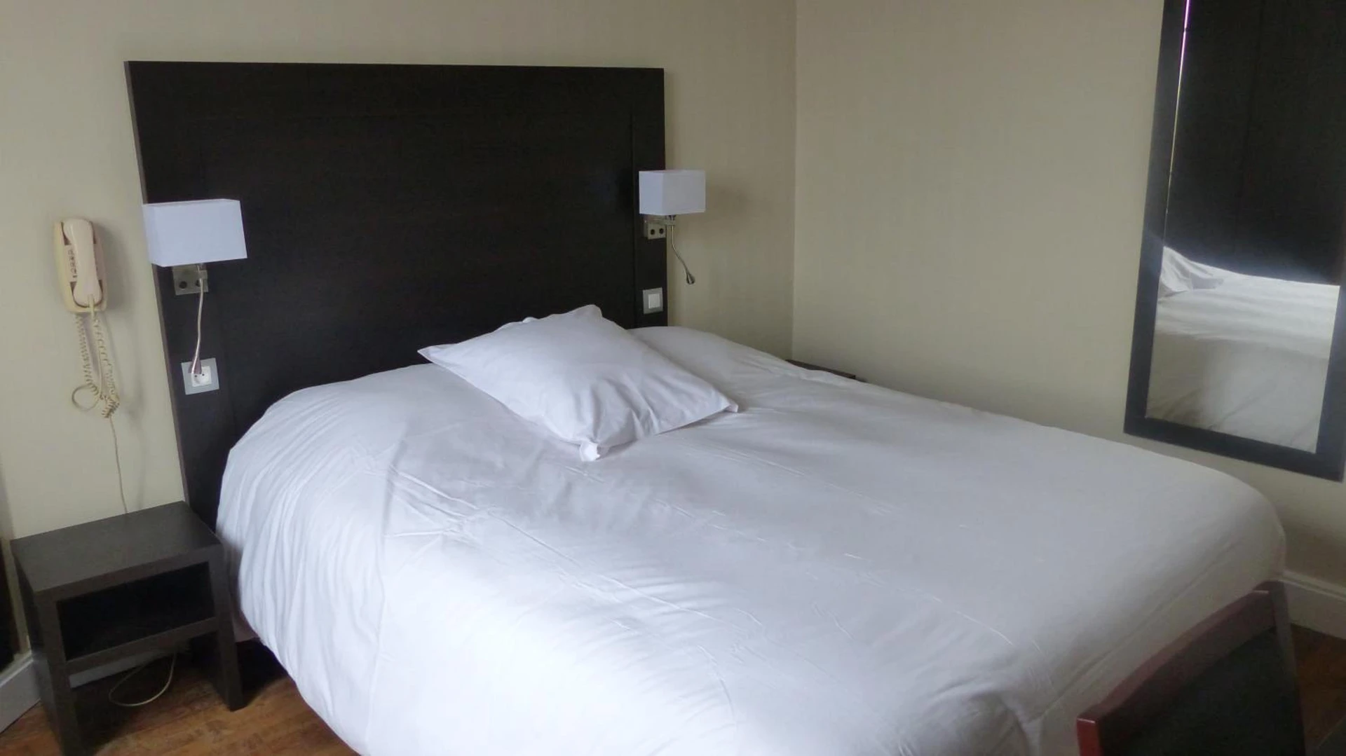 Magnifique chambre pour un séminaire d'entreprise à Hotel De L'Europe - Toul