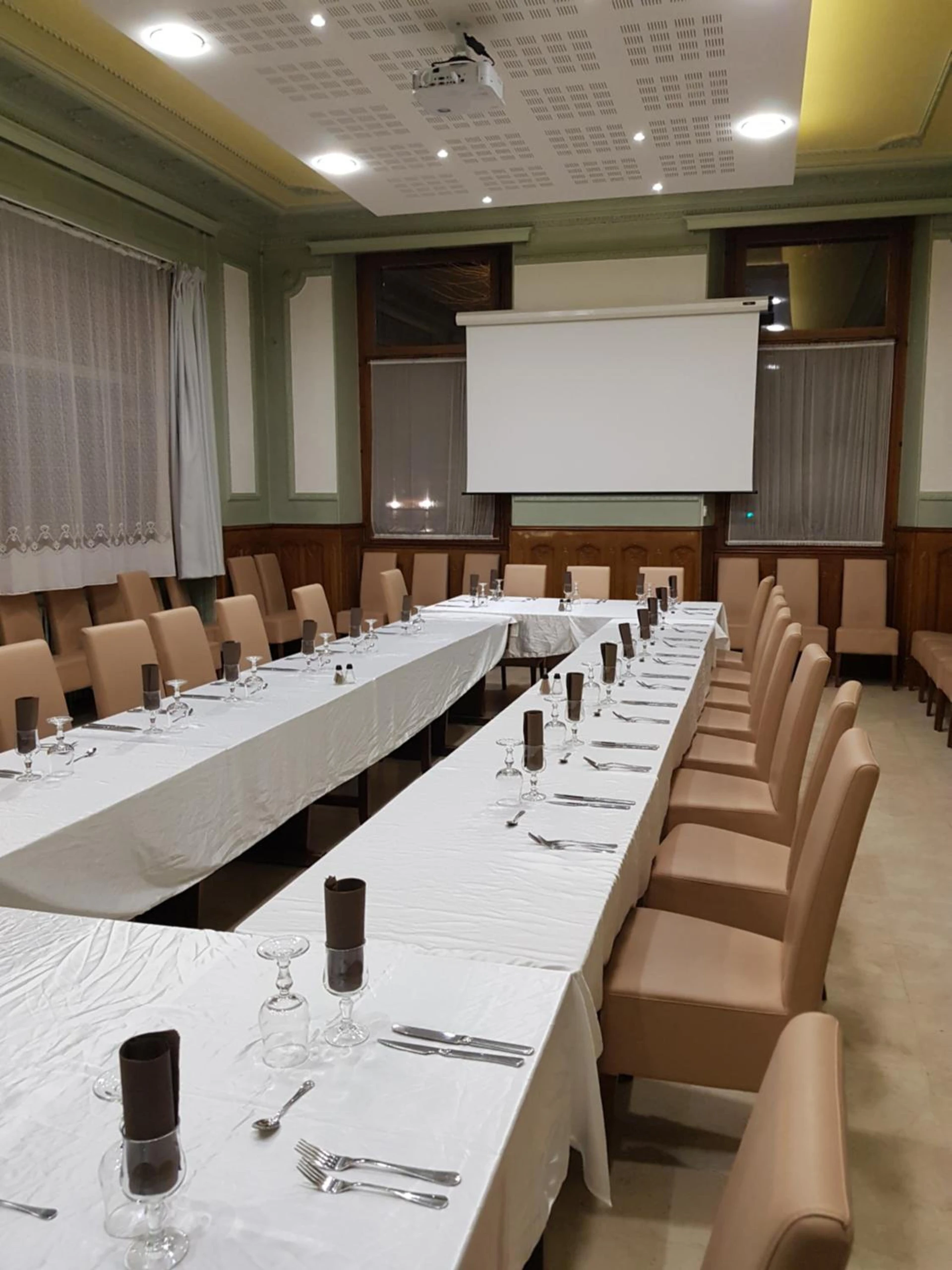 Organiser un séminaire d'entreprise : Hôtel de l'Europe à saint-jean-de-maurienne