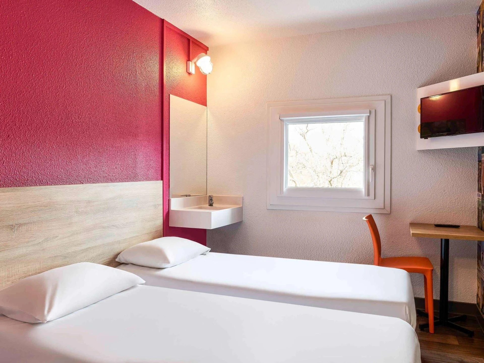 Chambre à hotelF1 Strasbourg Pont de l'Europe - Organiser un séminaire d'entreprise à Strasbourg