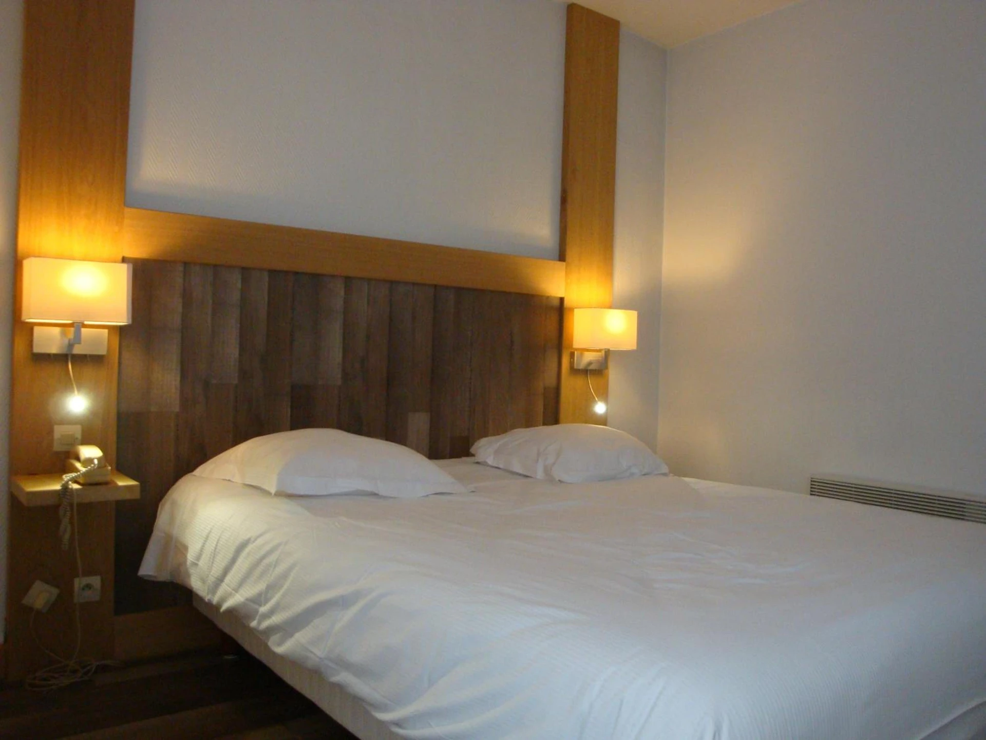 Chambre disponible pour un séminaire d'entreprise à Hôtel de l'Orme, Akena - Évreux