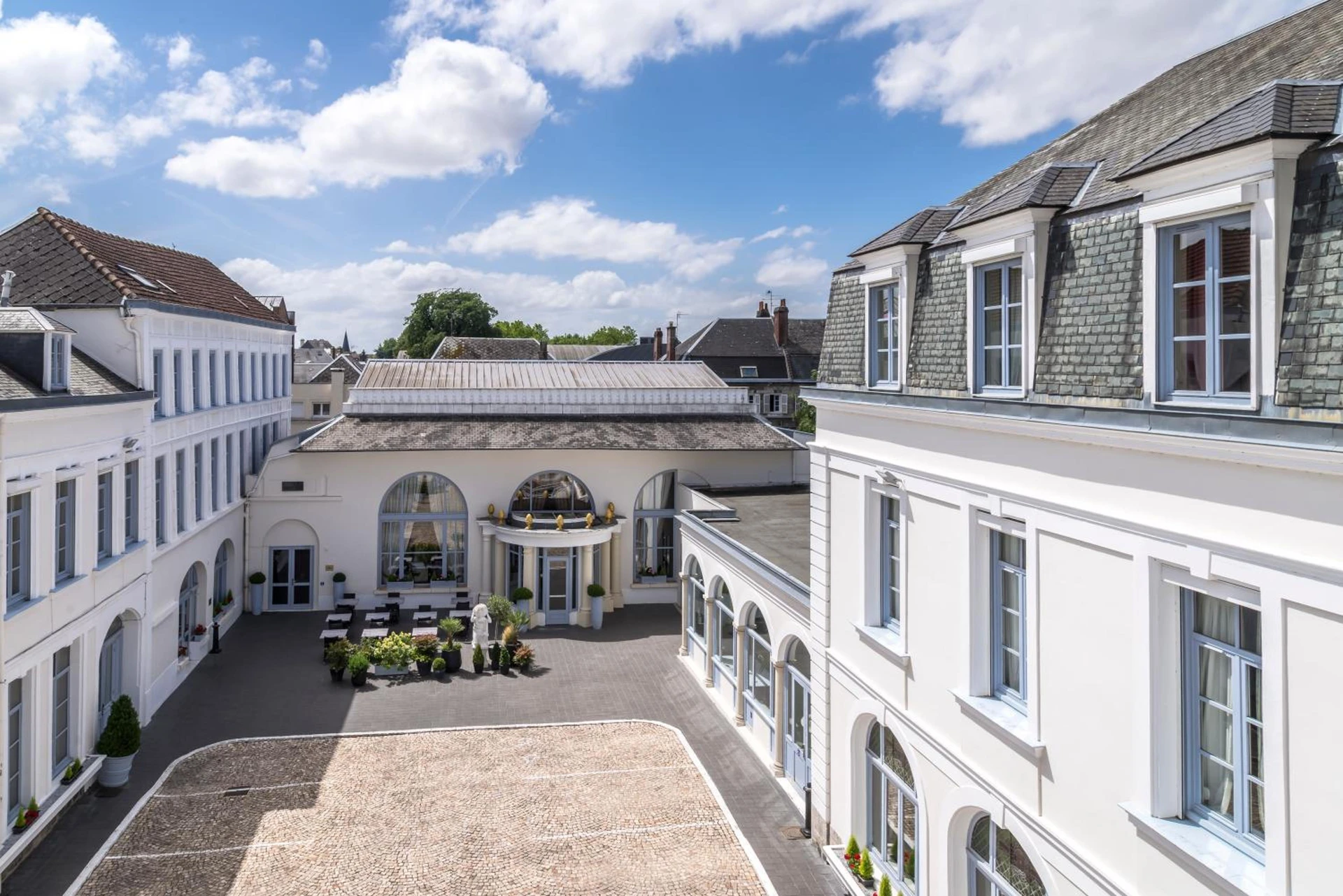 Organiser un séminaire d'entreprise : Hôtel de L'univers à arras