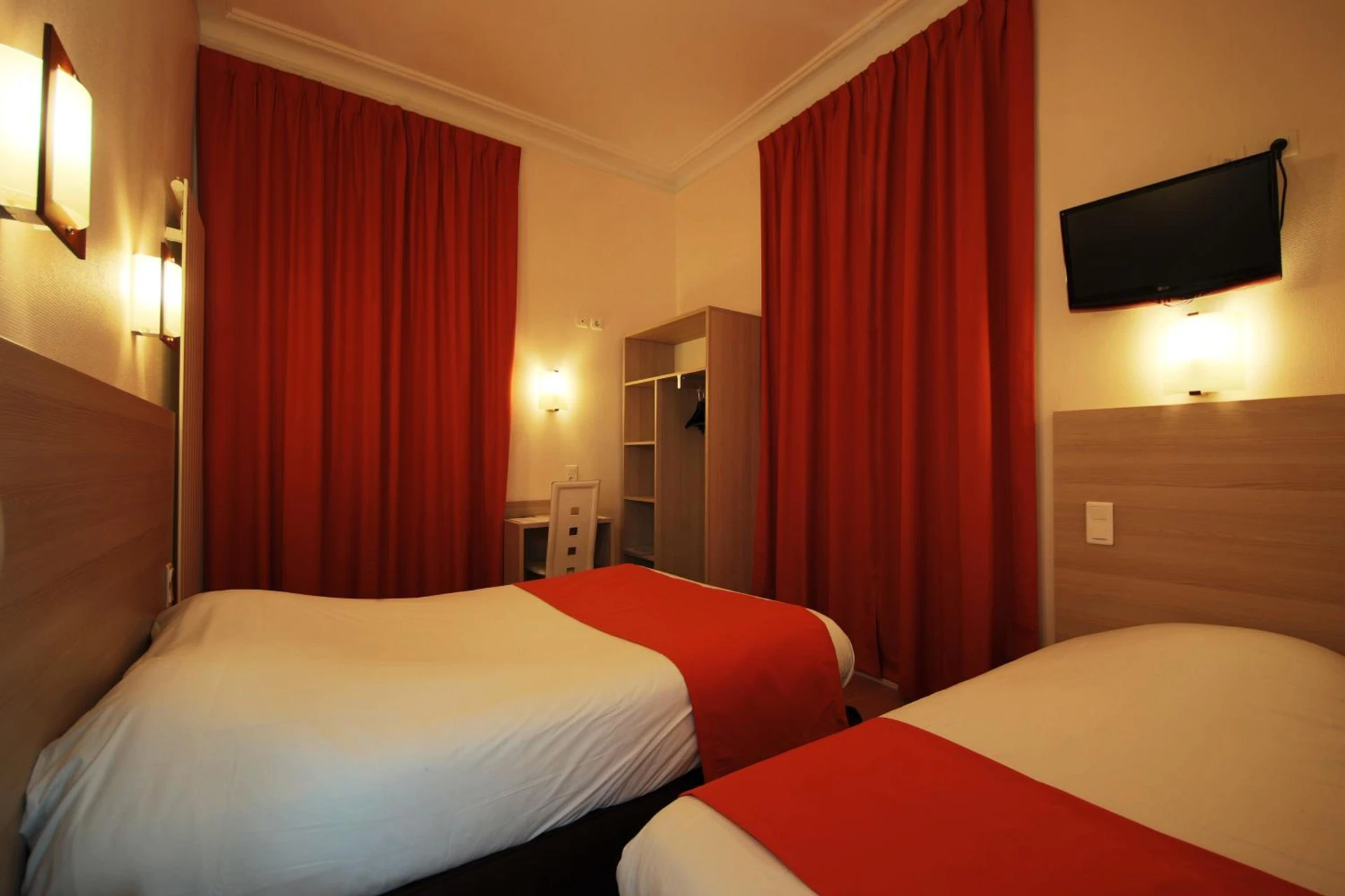 Chambre disponible pour un séminaire d'entreprise à Hôtel De La Cathédrale - Reims