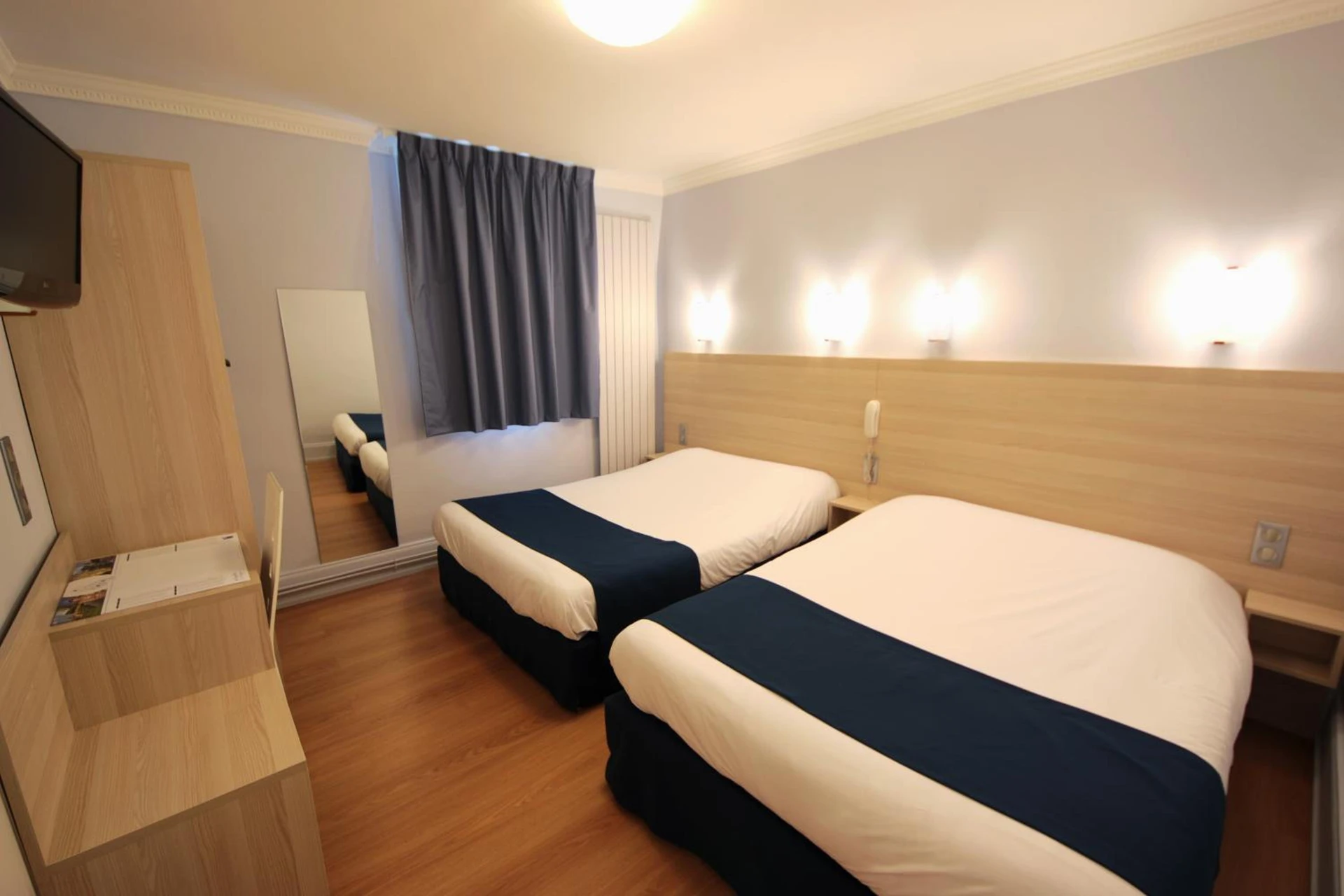 Magnifique chambre pour un séminaire d'entreprise à Hôtel De La Cathédrale - Reims