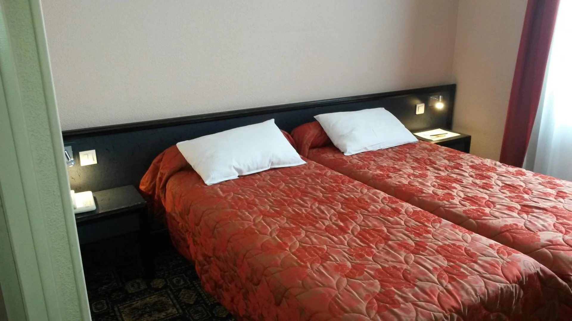 Chambre disponible pour un séminaire d'entreprise à Hôtel de La Cloche - Dole