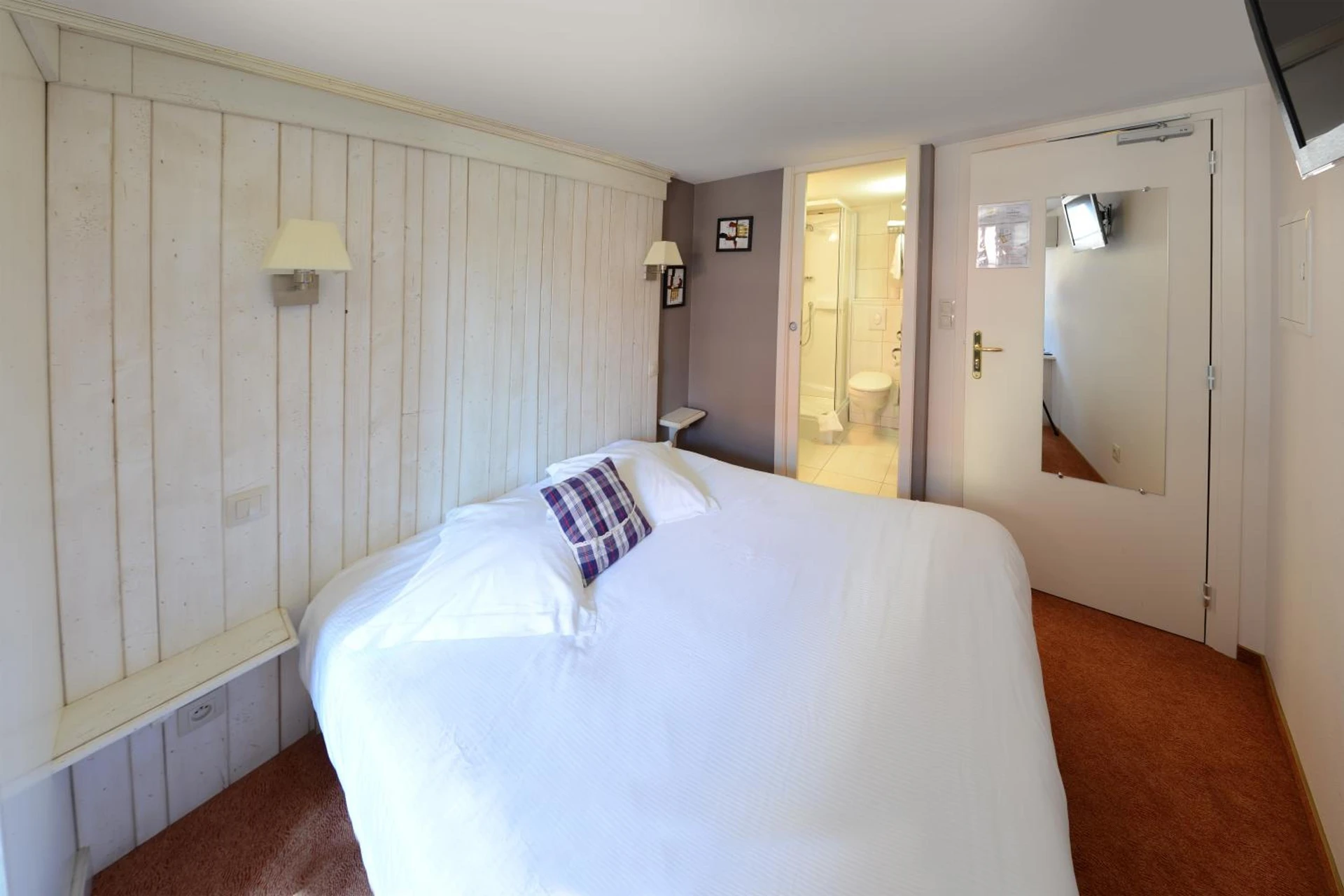Magnifique chambre pour un séminaire d'entreprise à Logis Hôtel De La Cloche - Obernai