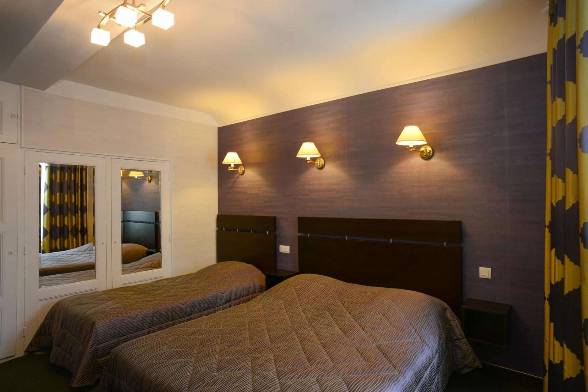Chambre disponible pour un séminaire d'entreprise à Hôtel de La Croix d'Or - Avranches