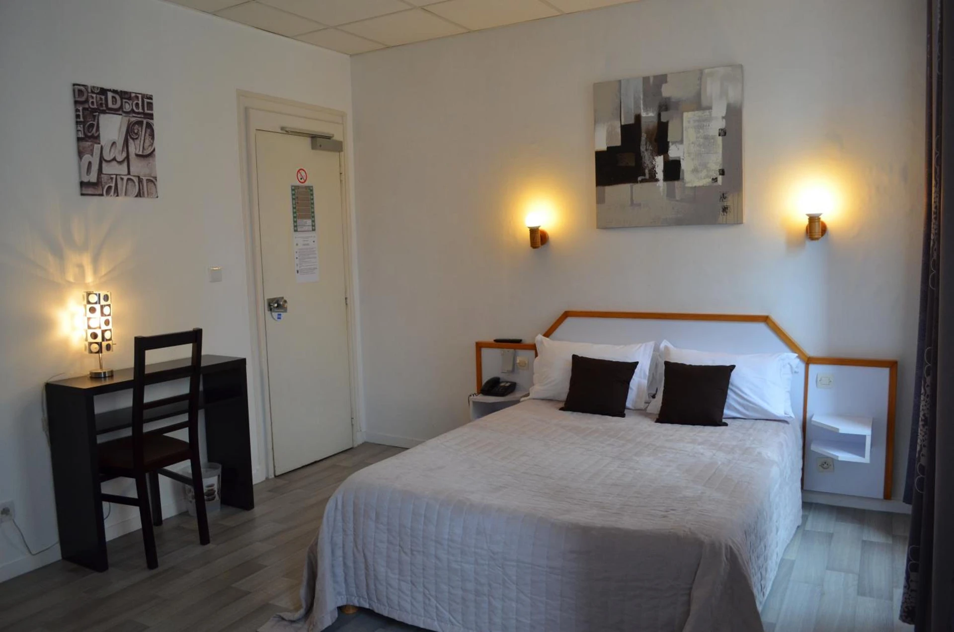Chambre disponible pour un séminaire d'entreprise à Hôtel de La Croix de Malte - Cherbourg-en-Cotentin
