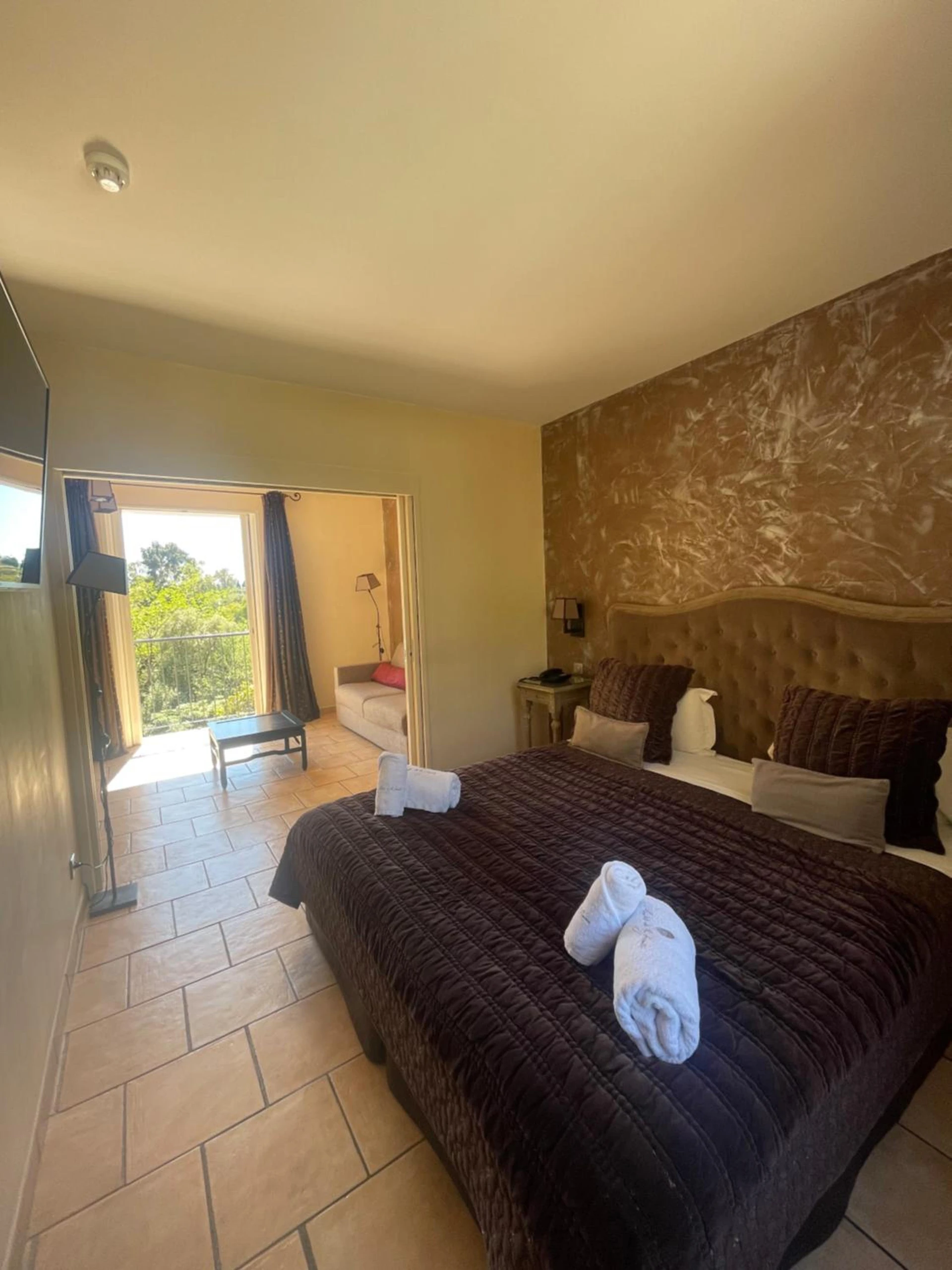 Chambre disponible pour un séminaire d'entreprise à Hôtel de La Fossette - Le Lavandou