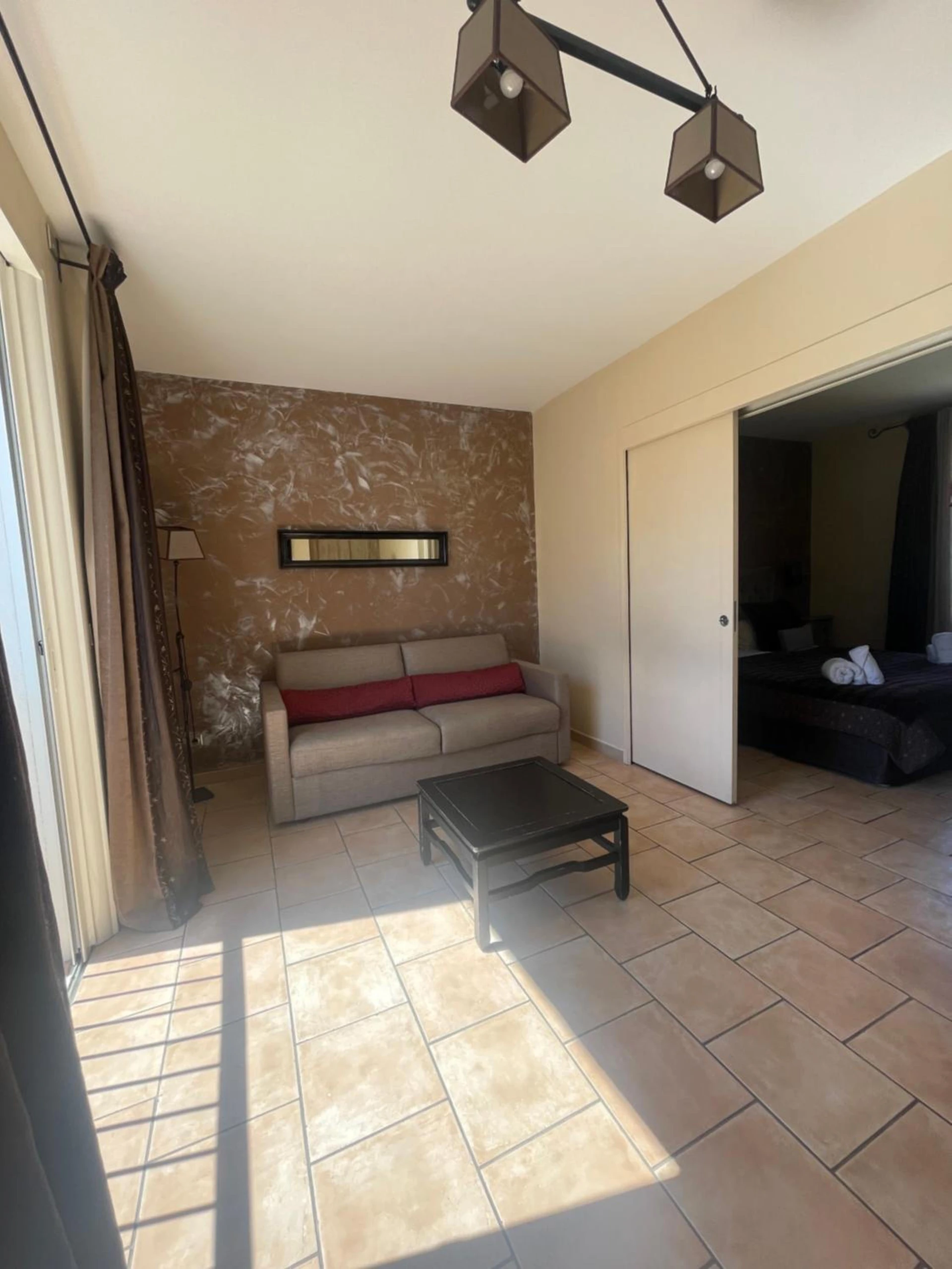 Chambre disponible pour un séminaire d'entreprise à Hôtel de La Fossette - Le Lavandou