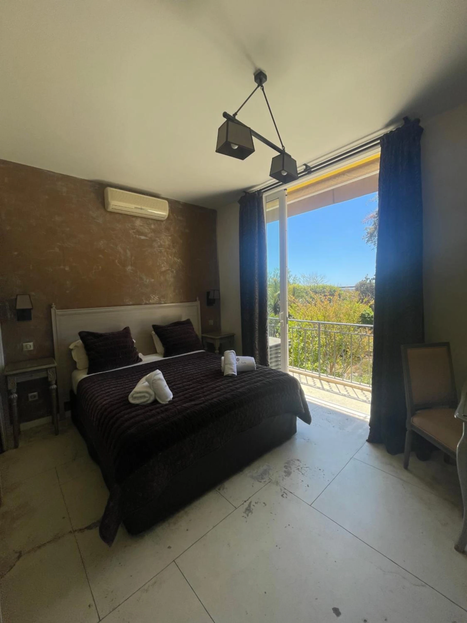 Chambre disponible pour un séminaire d'entreprise à Hôtel de La Fossette - Le Lavandou