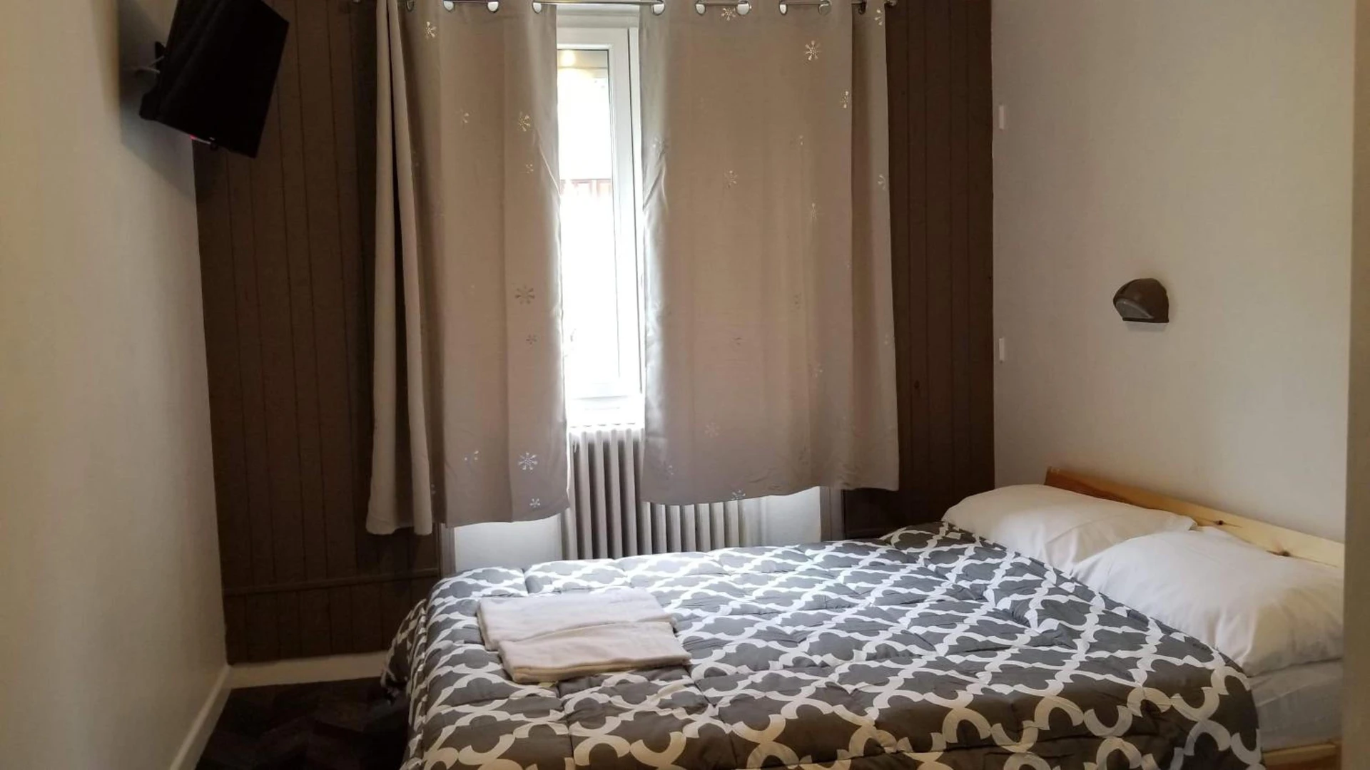 Magnifique chambre pour un séminaire d'entreprise à hotel de la gare - Modane