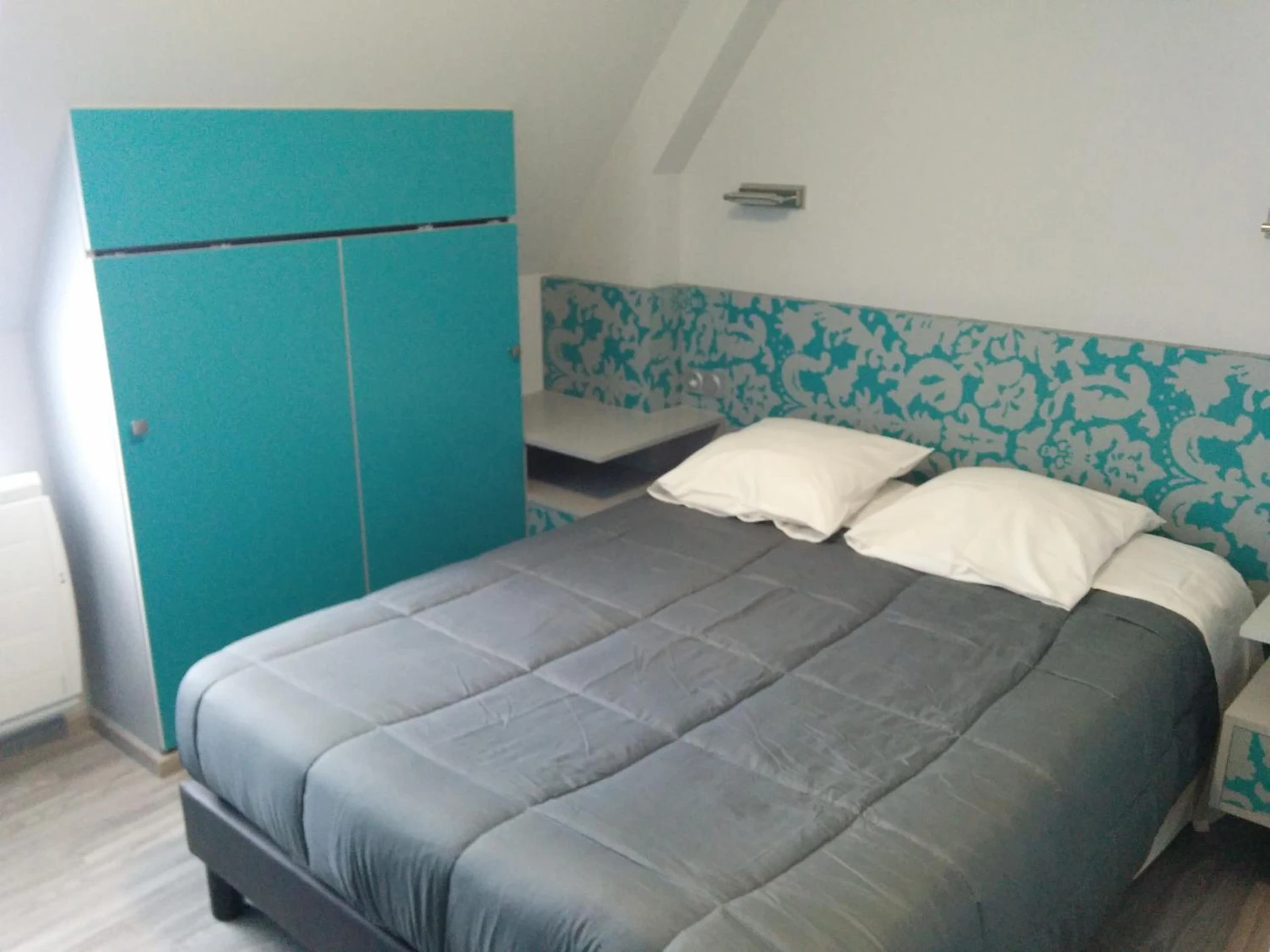 Chambre disponible pour un séminaire d'entreprise à Hôtel de la Grotte - Aix-les-Bains