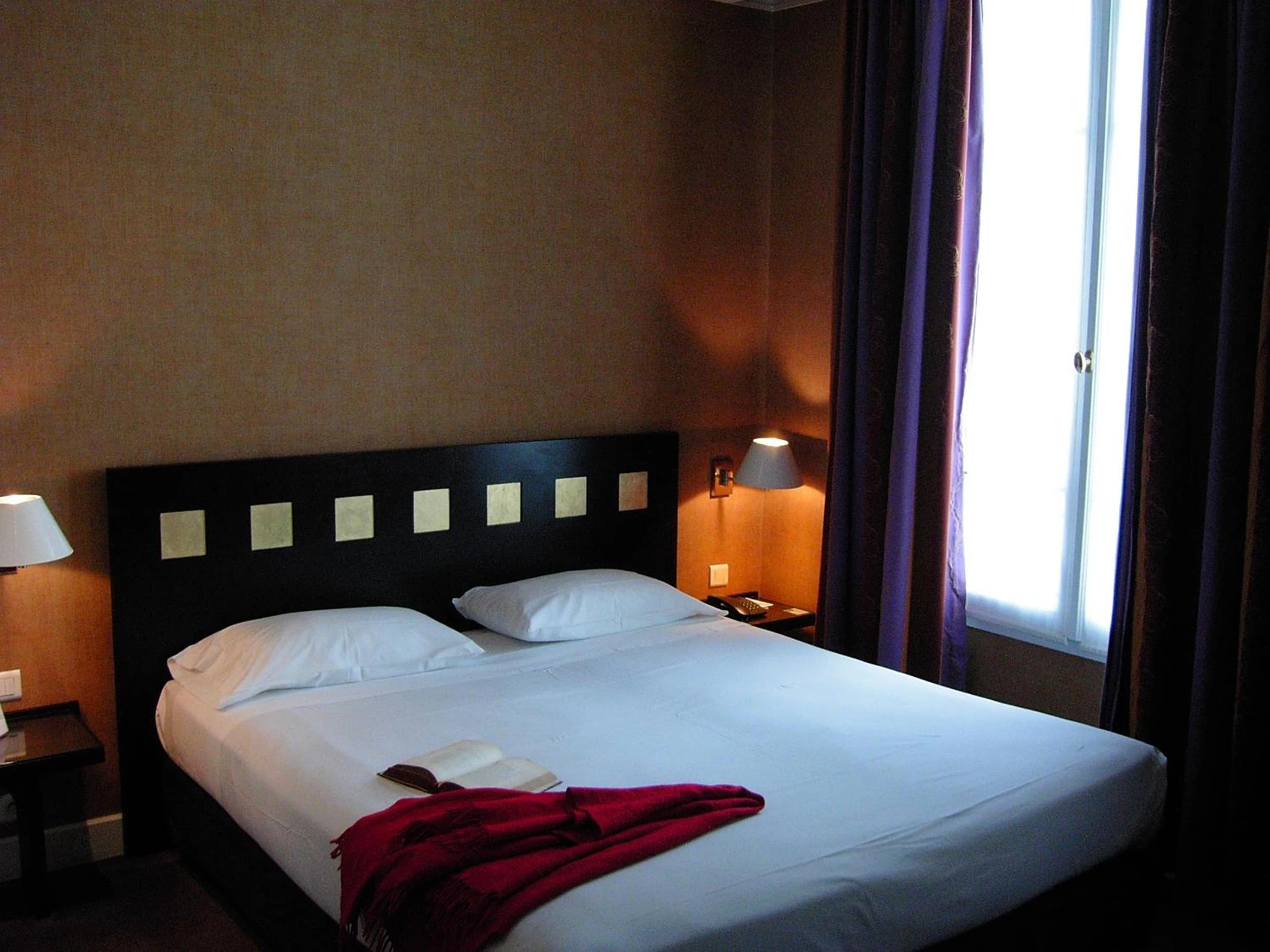 Chambre disponible pour un séminaire d'entreprise à Hotel De La Jatte - Neuilly-sur-Seine