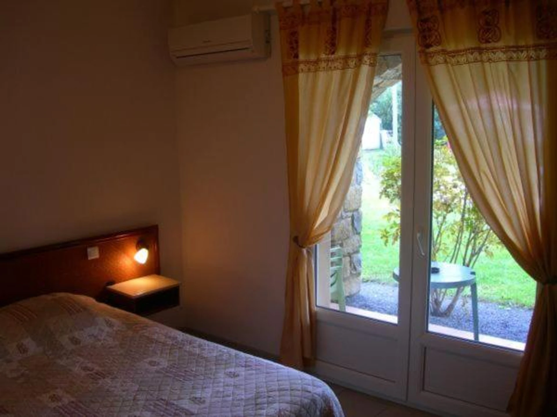 Chambre disponible pour un séminaire d'entreprise à Hôtel de la Madeleine à Tornac - Tornac