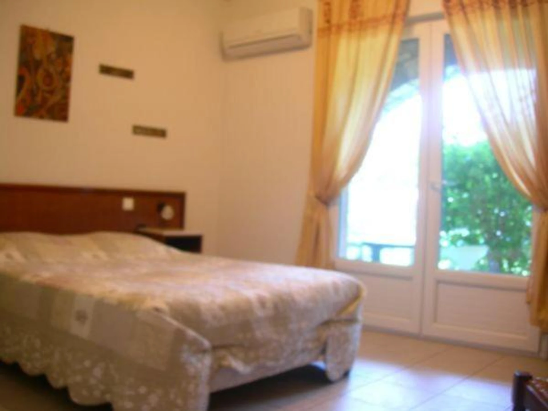 Magnifique chambre pour un séminaire d'entreprise à Hôtel de la Madeleine à Tornac - Tornac