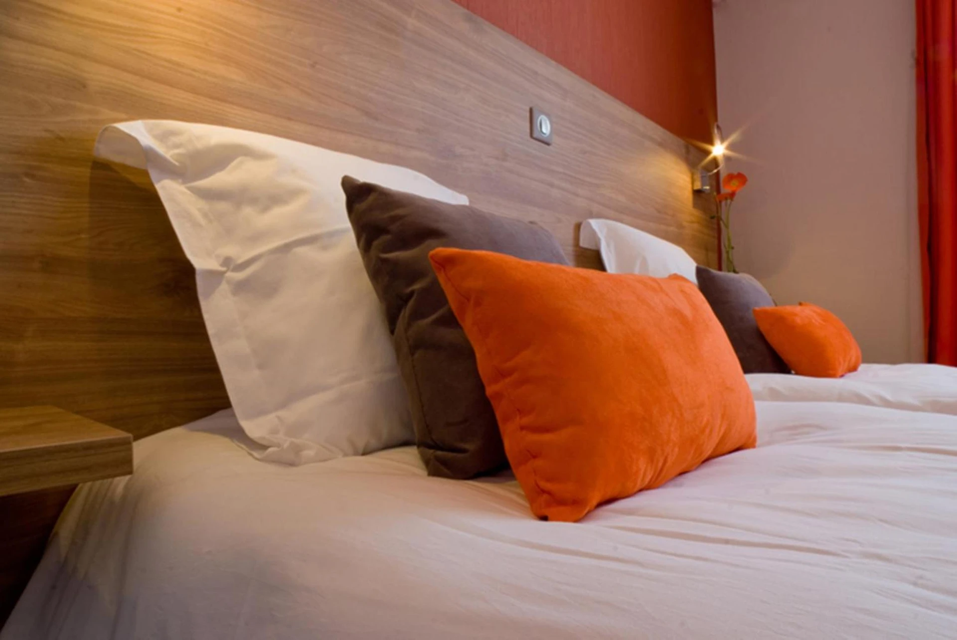 Chambre disponible pour un séminaire d'entreprise à Logis Hotel Restaurant de La Madeleine - Commercy