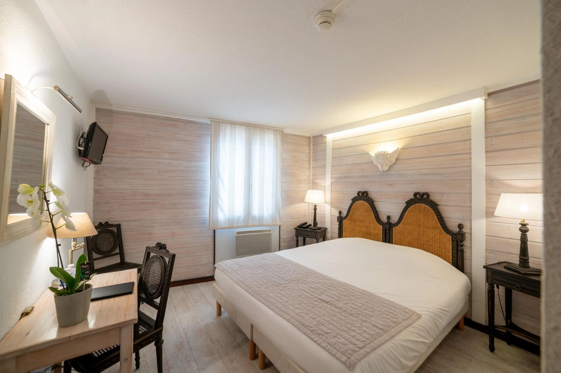 Chambre disponible pour un séminaire d'entreprise à Logis - Hotel De La Mairie - Embrun