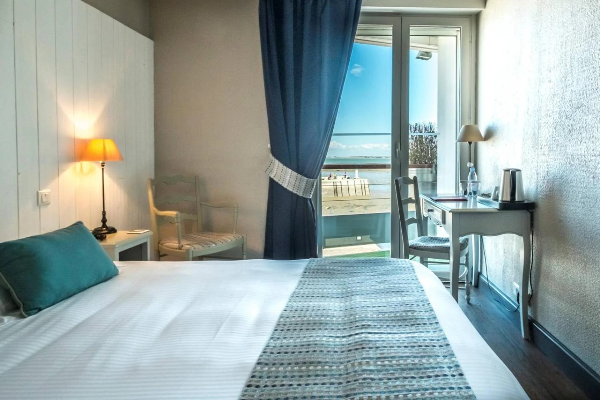 Chambre disponible pour un séminaire d'entreprise à Hôtel de La Marée - Face à l'océan - Ile de Ré - Rivedoux-Plage