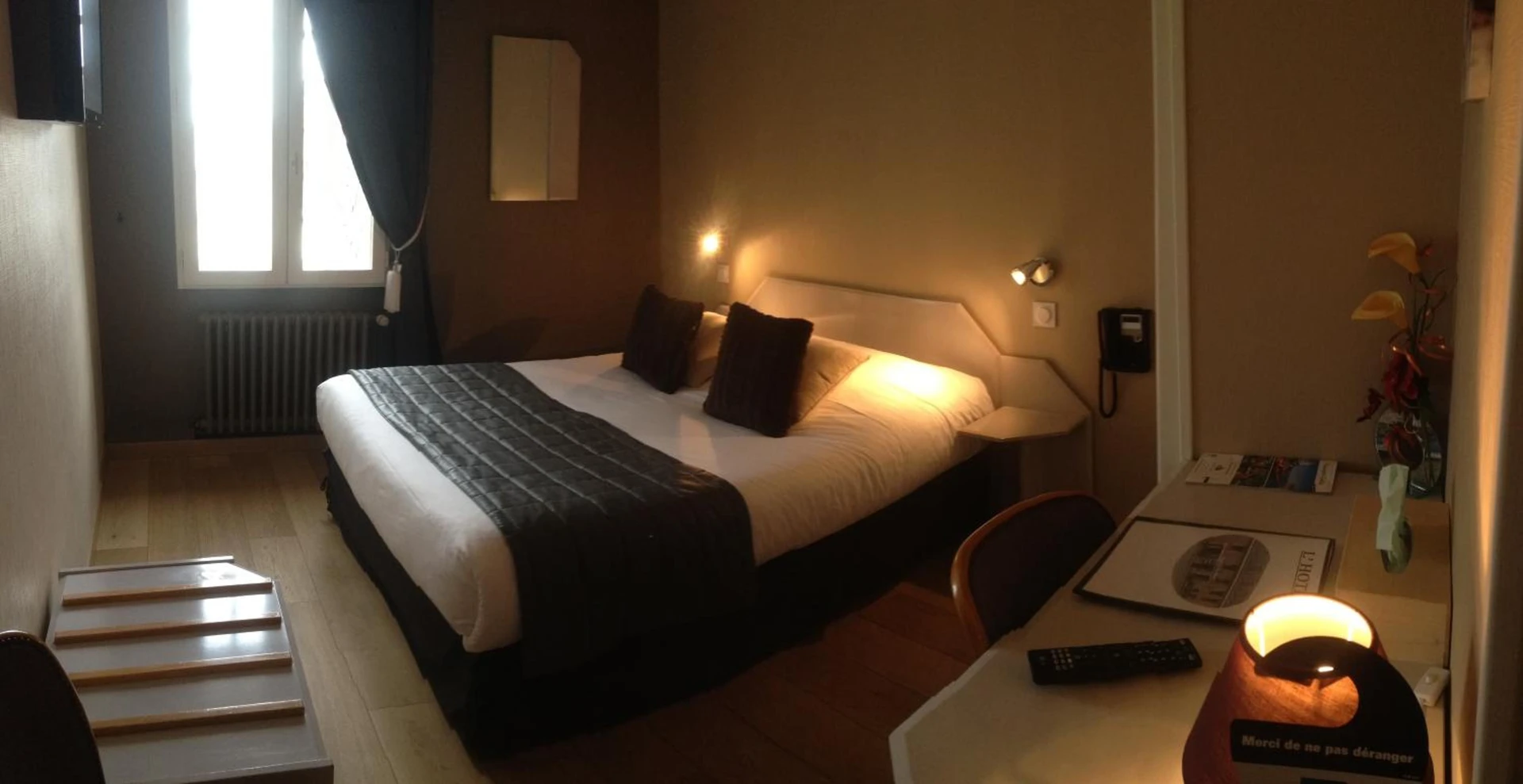 Magnifique chambre pour un séminaire d'entreprise à Hotel Restaurant de la Marne - Paimpol