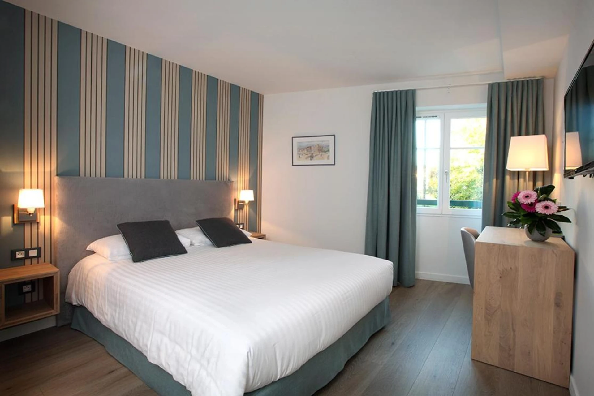 Chambre disponible pour un séminaire d'entreprise à Logis Hotel de la Nivelle - Saint-Pée-sur-Nivelle