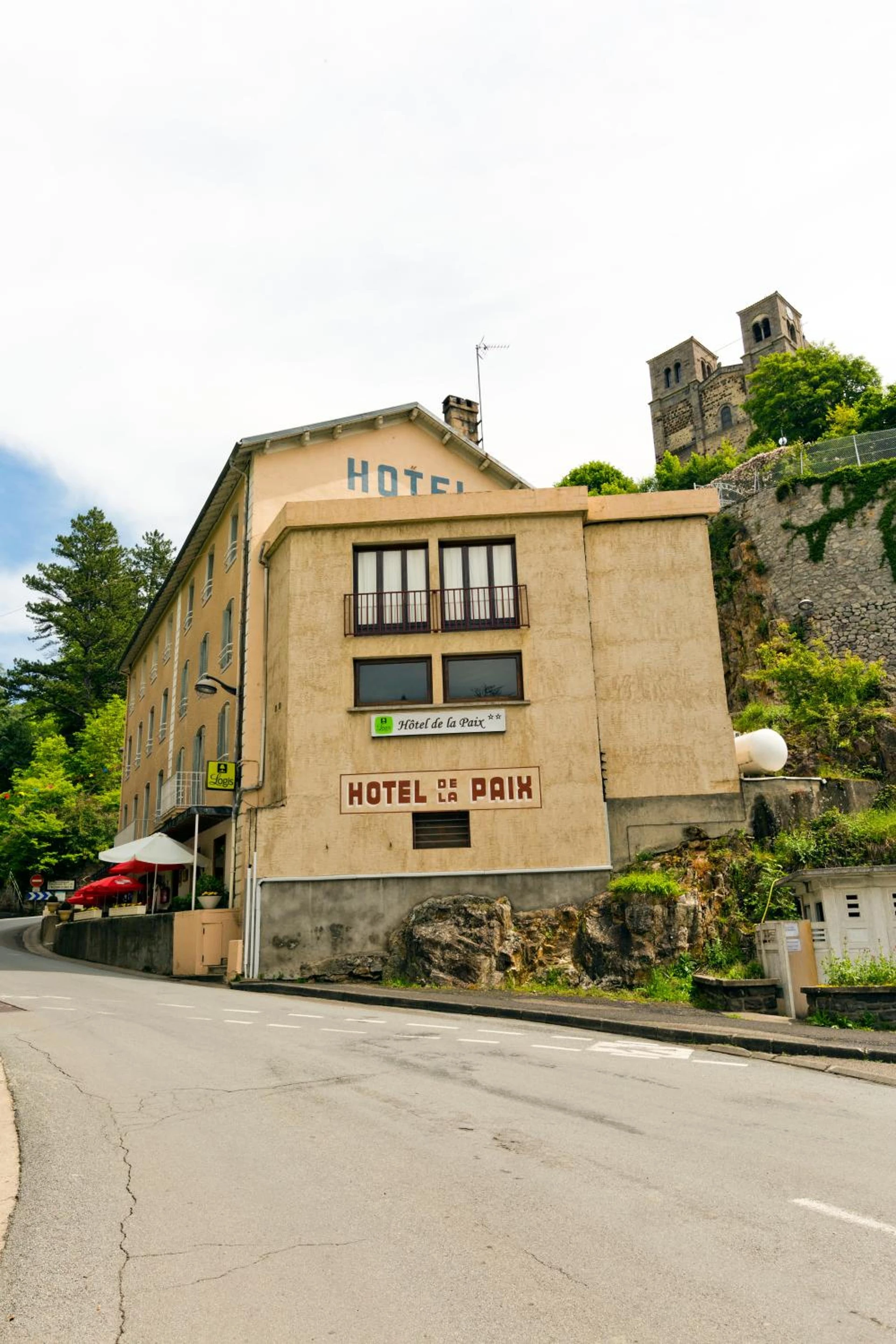 Organiser un séminaire d'entreprise : Logis Hôtel de la Paix à saint-nectaire