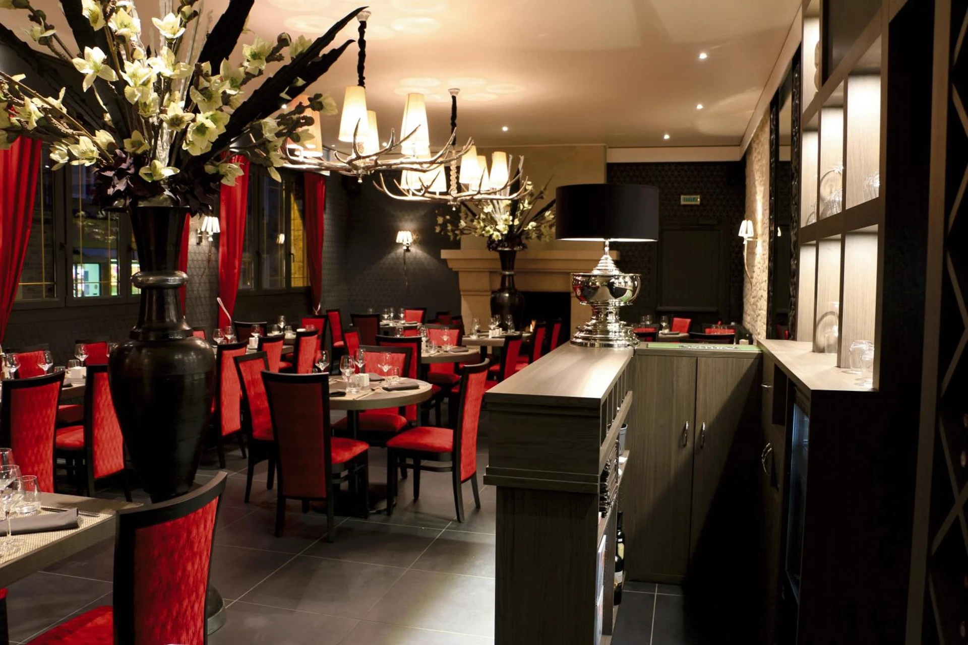 Organiser un séminaire d'entreprise : LOGIS -Hotel & Restaurant de la Place à aunay-sur-odon