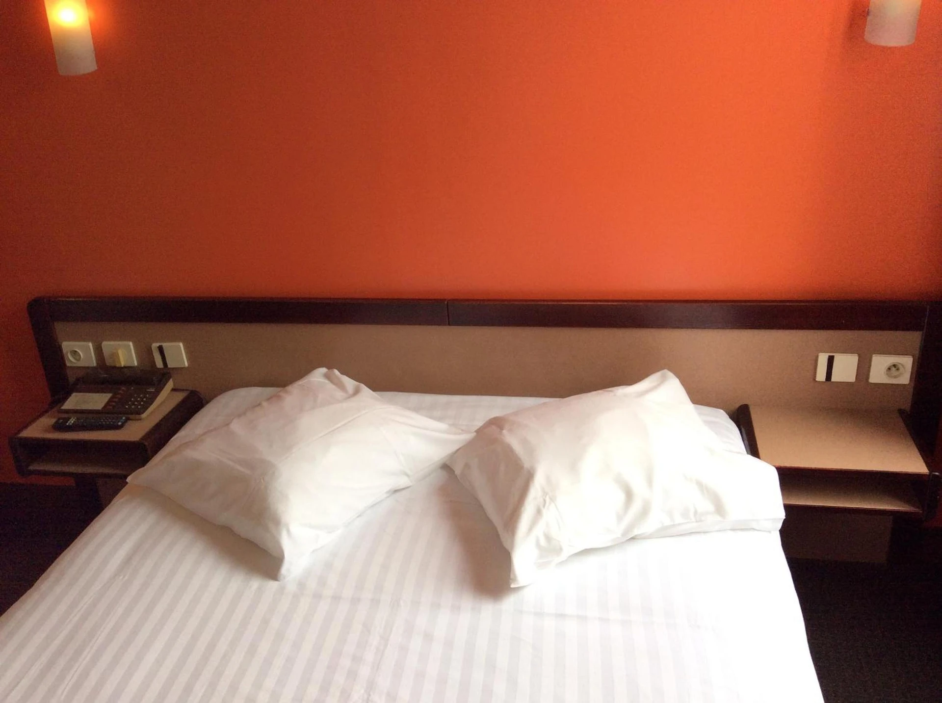Chambre disponible pour un séminaire d'entreprise à Hotel De La Place - Malakoff