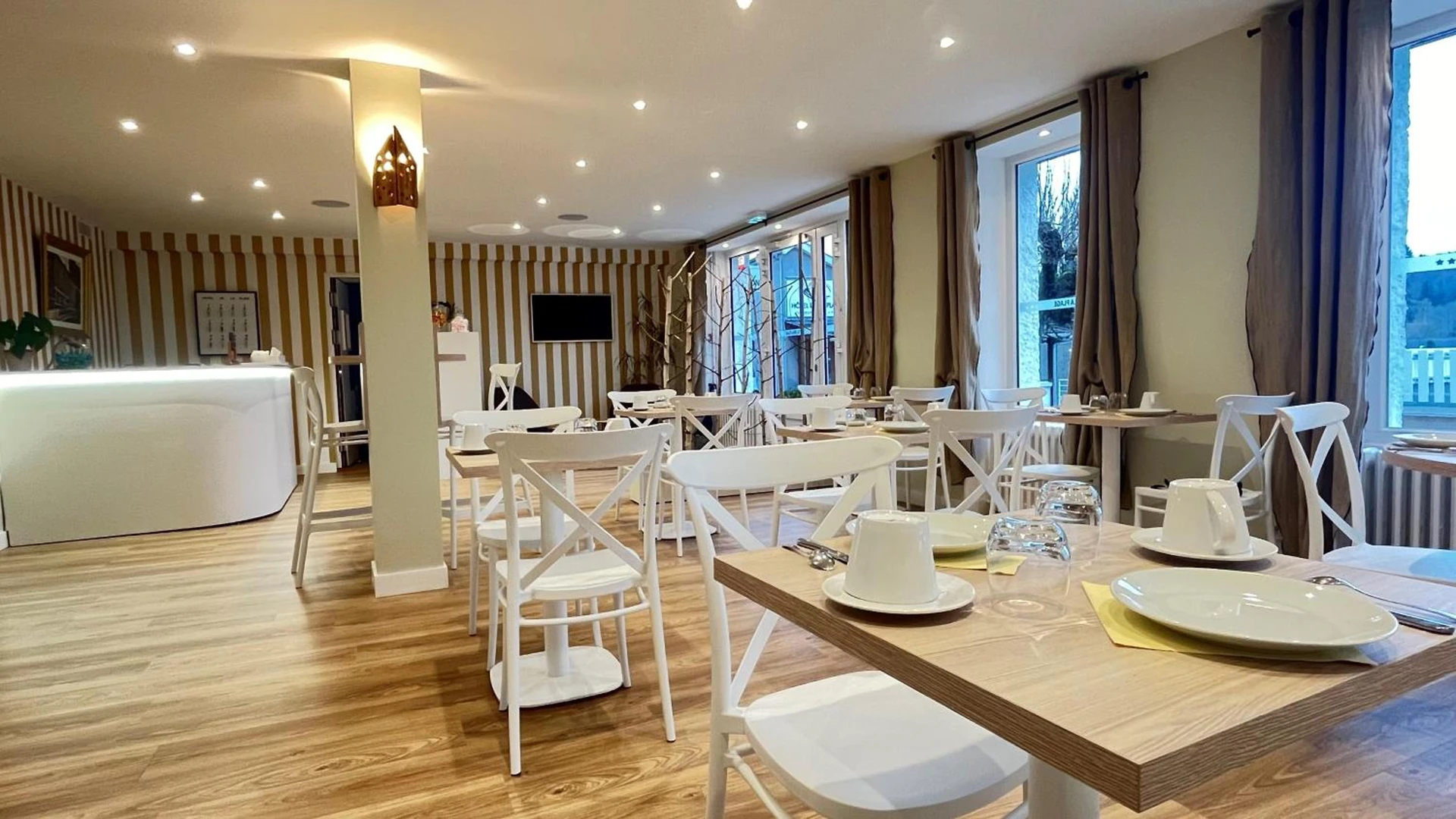 Organiser un séminaire d'entreprise : Hôtel De La Plage à le-chambon-sur-lignon