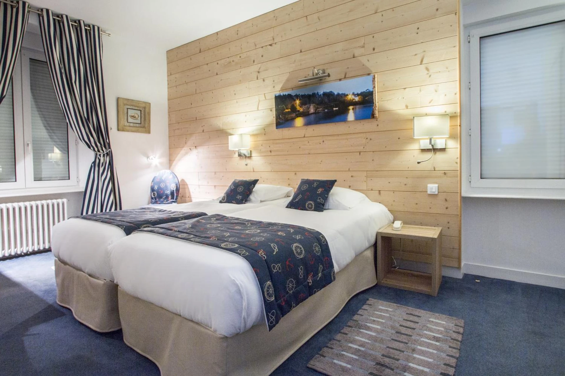 Magnifique chambre pour un séminaire d'entreprise à Hotel Restaurant De La Plage - Audierne
