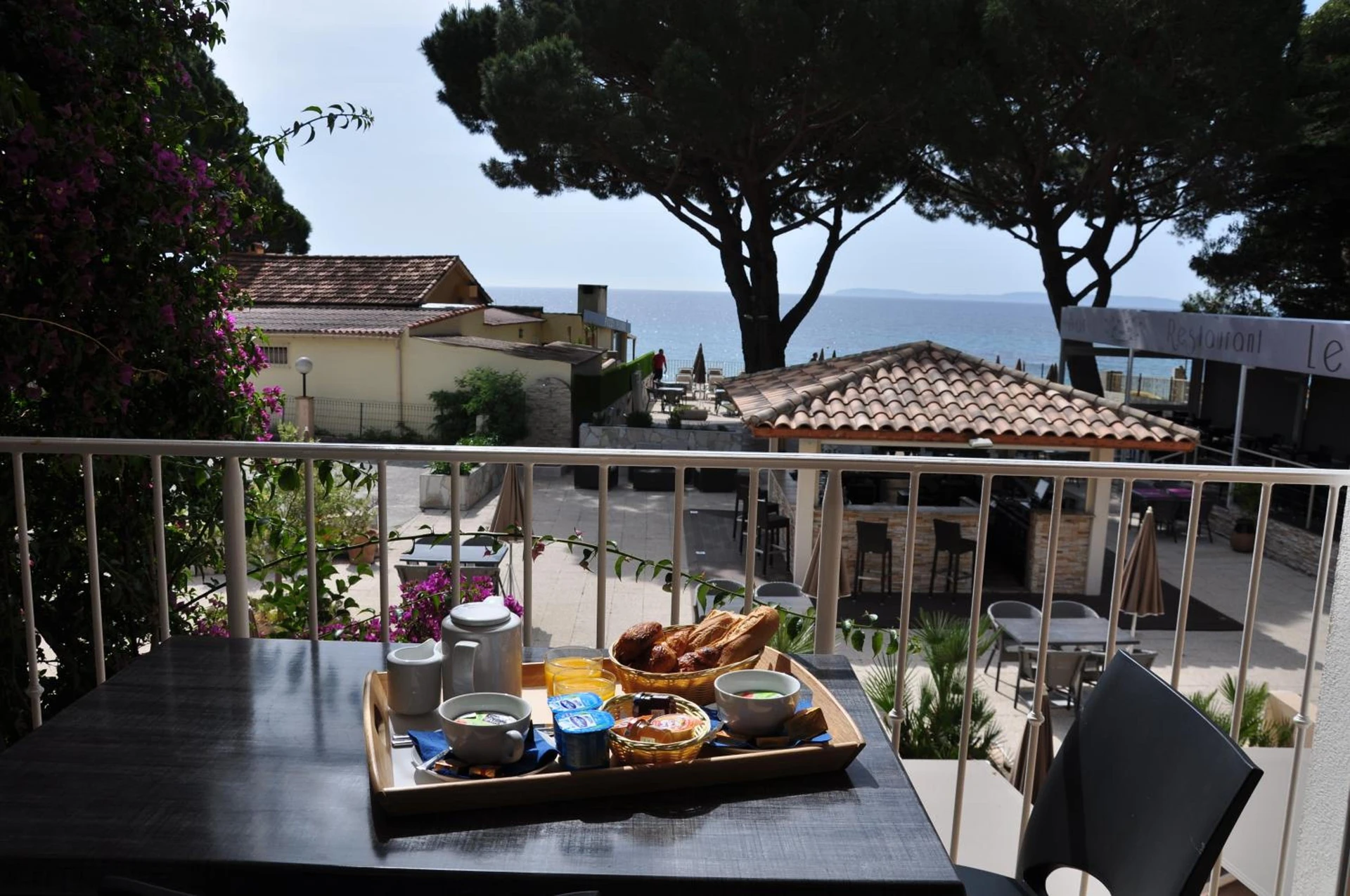 Chambre disponible pour un séminaire d'entreprise à Hotel de la Plage - Le Lavandou