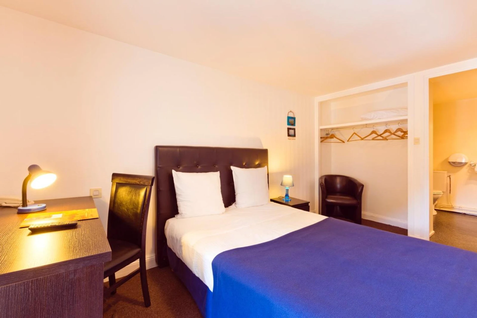 Chambre disponible pour un séminaire d'entreprise à Logis Hotel restaurant de la Poste - Pontgibaud