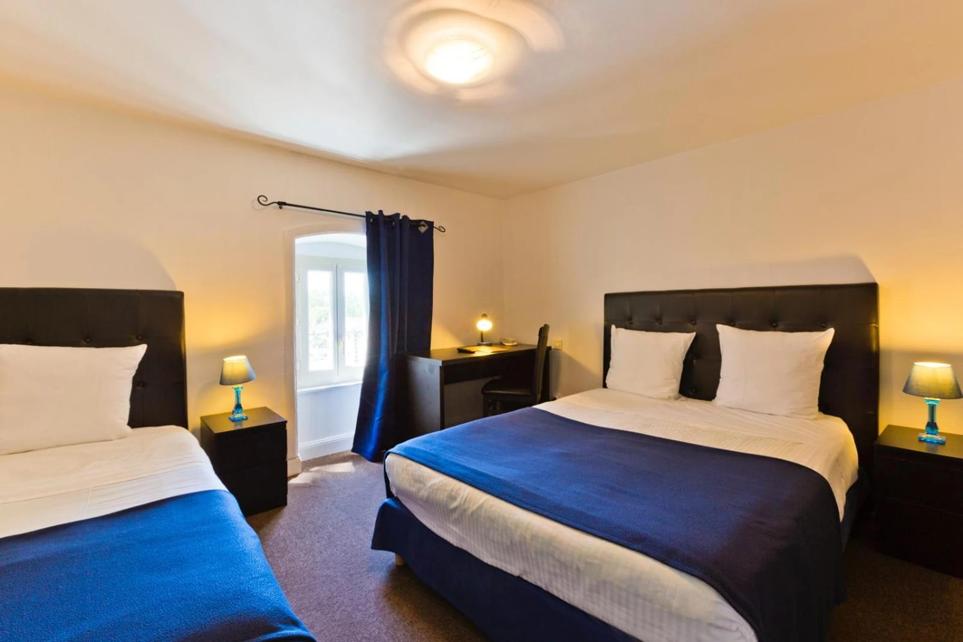Chambre disponible pour un séminaire d'entreprise à Logis Hotel restaurant de la Poste - Pontgibaud