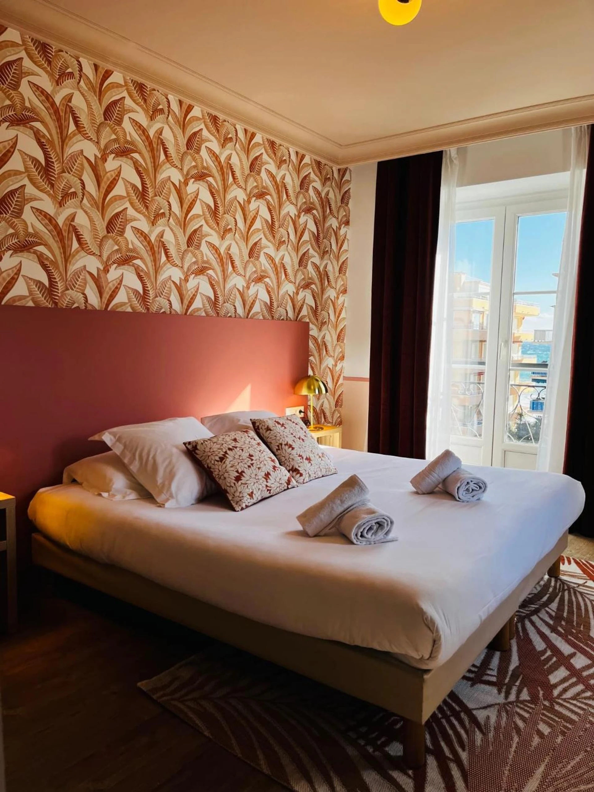 Chambre à Hôtel De Londres - Organiser un séminaire d'entreprise à Menton