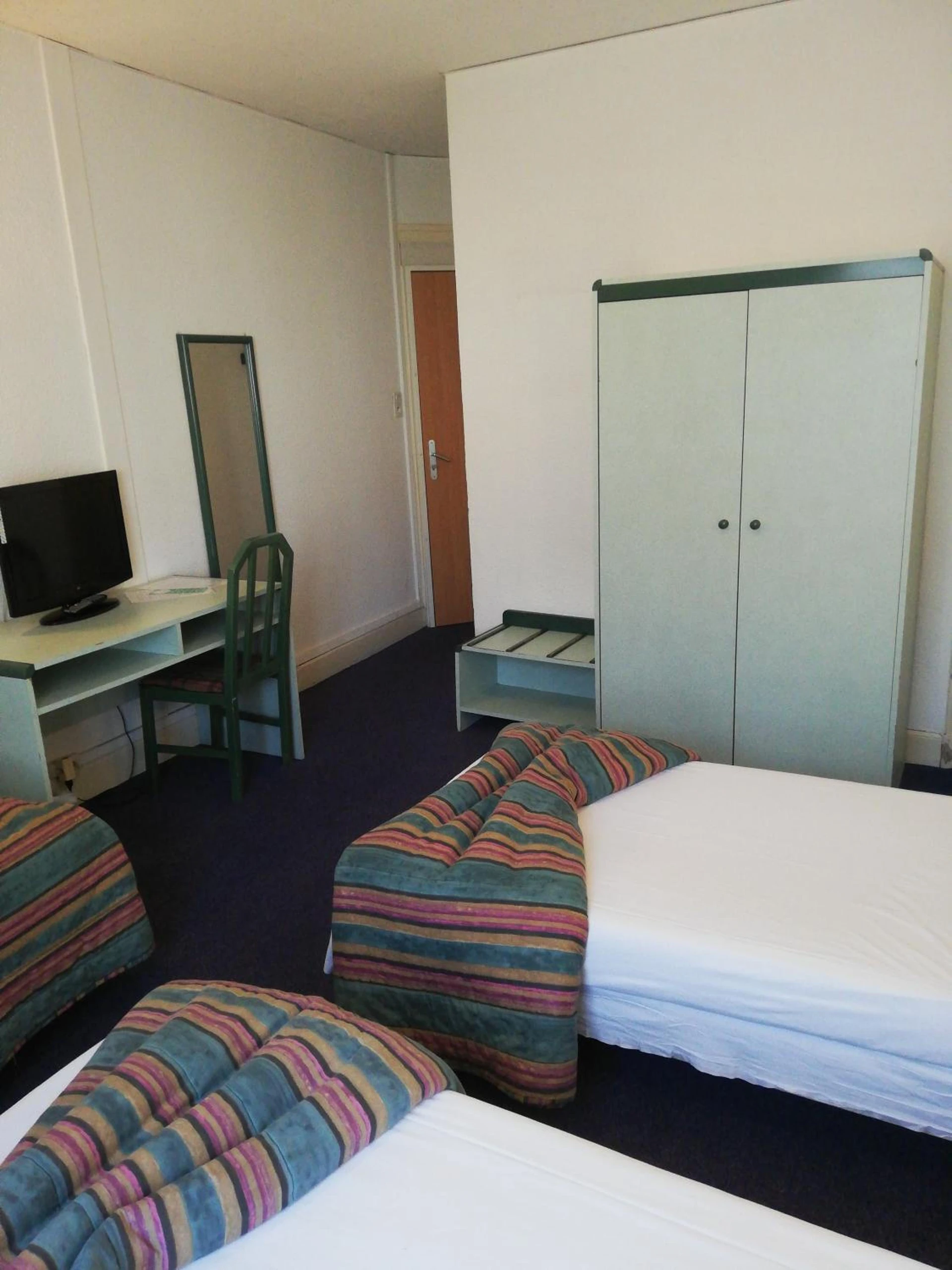 Ambiance de travail pour séminaire d'entreprise à Hôtel de Nevers - Lourdes