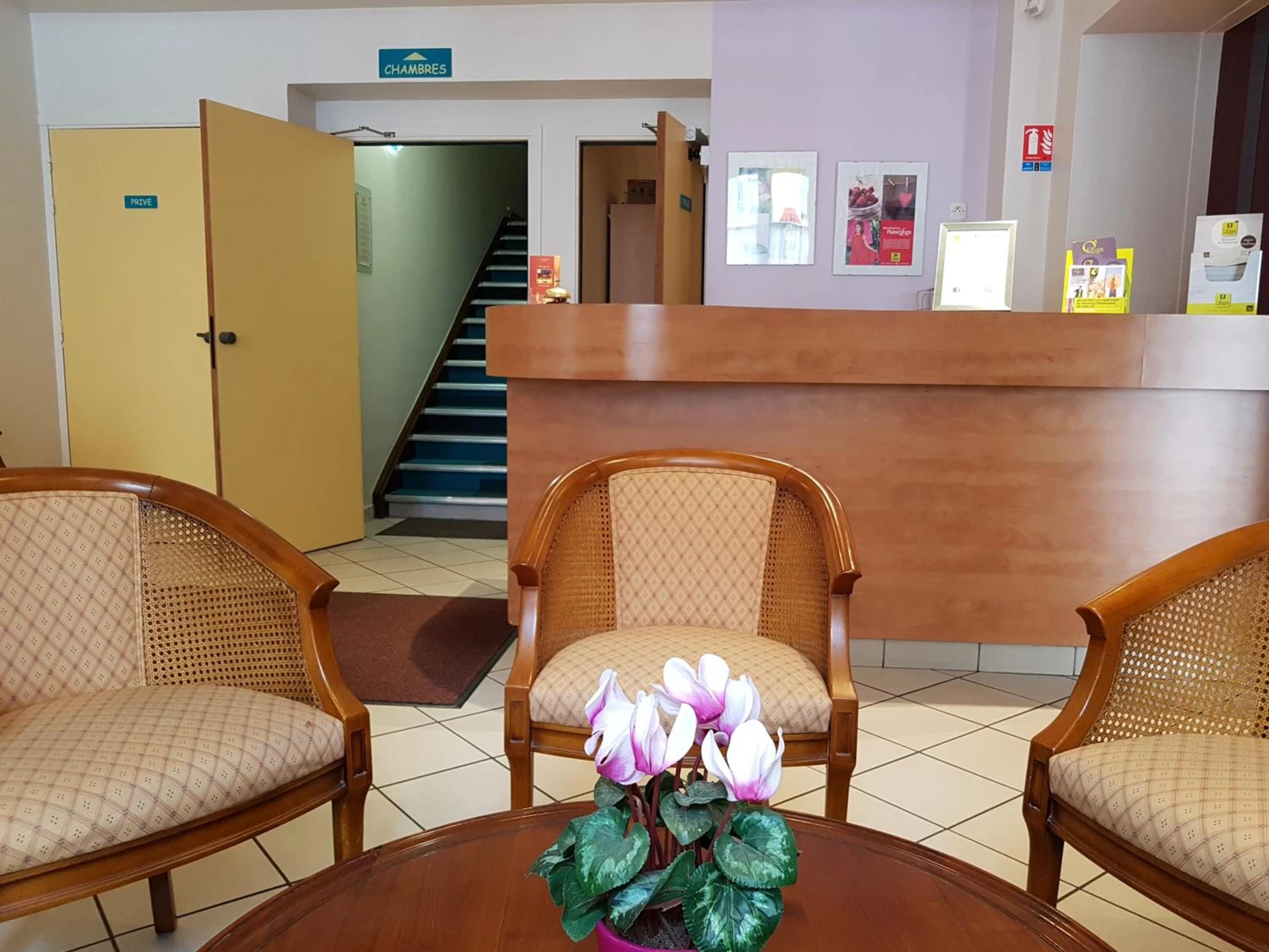 Organiser un séminaire d'entreprise : Logis Hotel de Paris à saint-avold