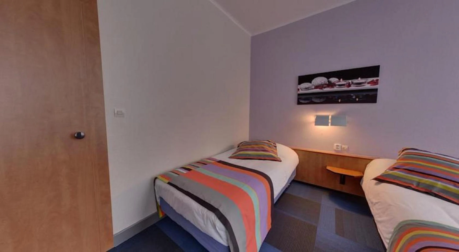 Chambre disponible pour un séminaire d'entreprise à Logis Hotel de Paris - Saint-Avold