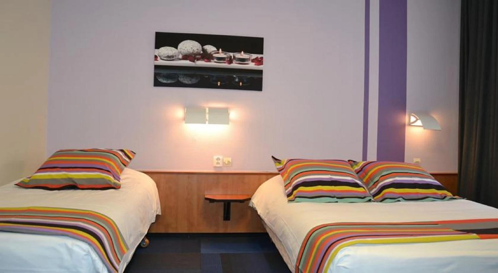 Chambre disponible pour un séminaire d'entreprise à Logis Hotel de Paris - Saint-Avold