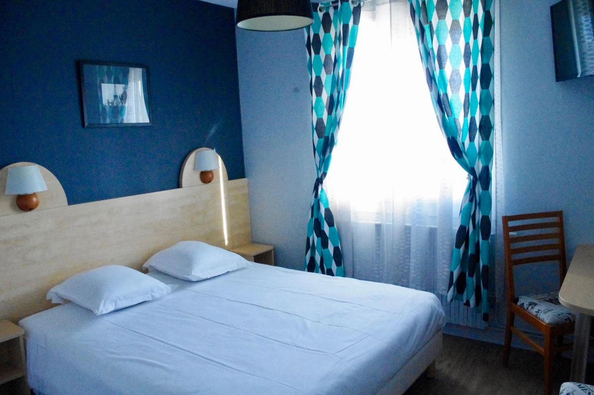 Chambre à Hôtel De Paris - Organiser un séminaire d'entreprise à Barneville-Carteret