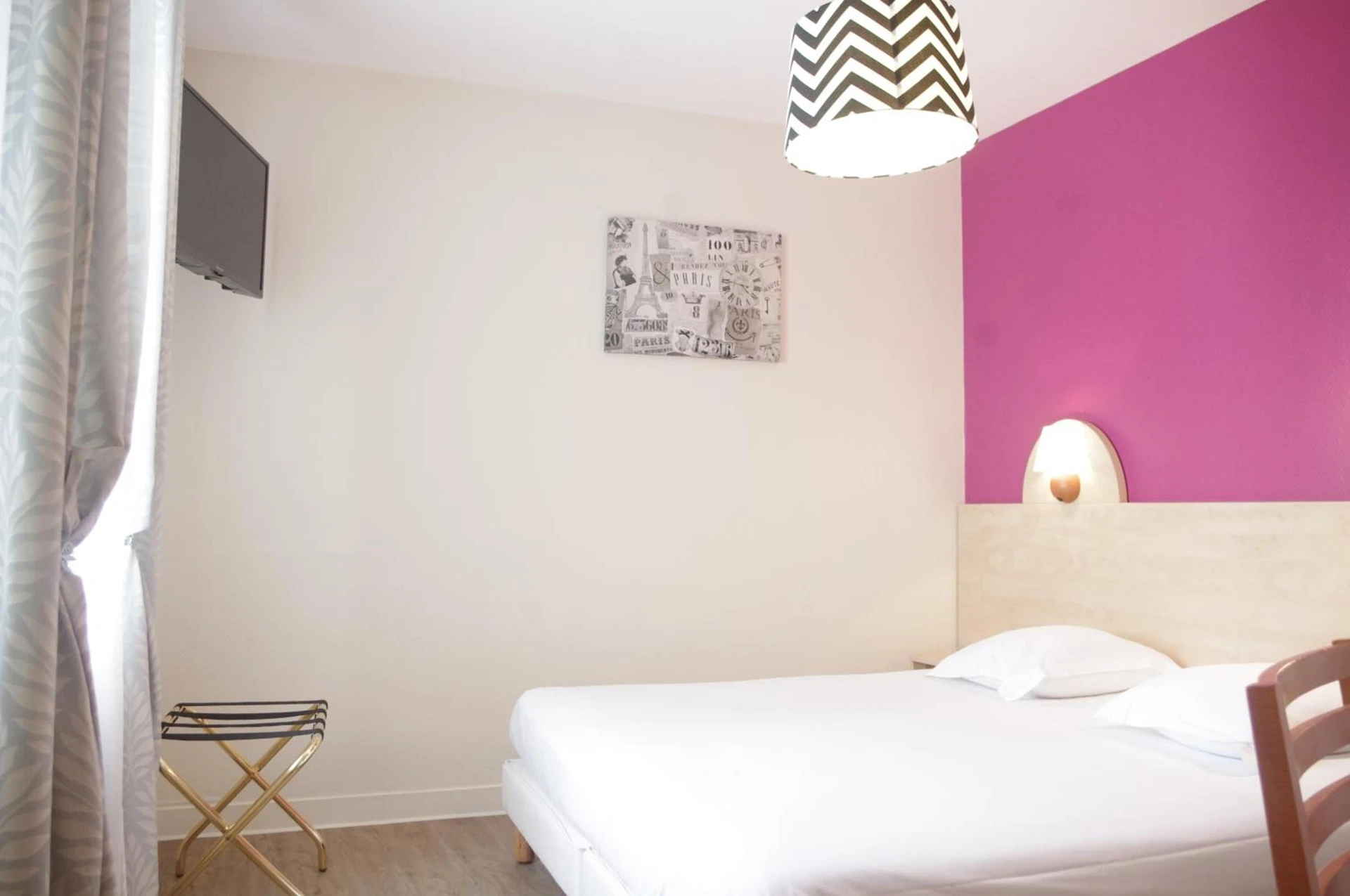 Chambre disponible pour un séminaire d'entreprise à Hôtel De Paris - Barneville-Carteret