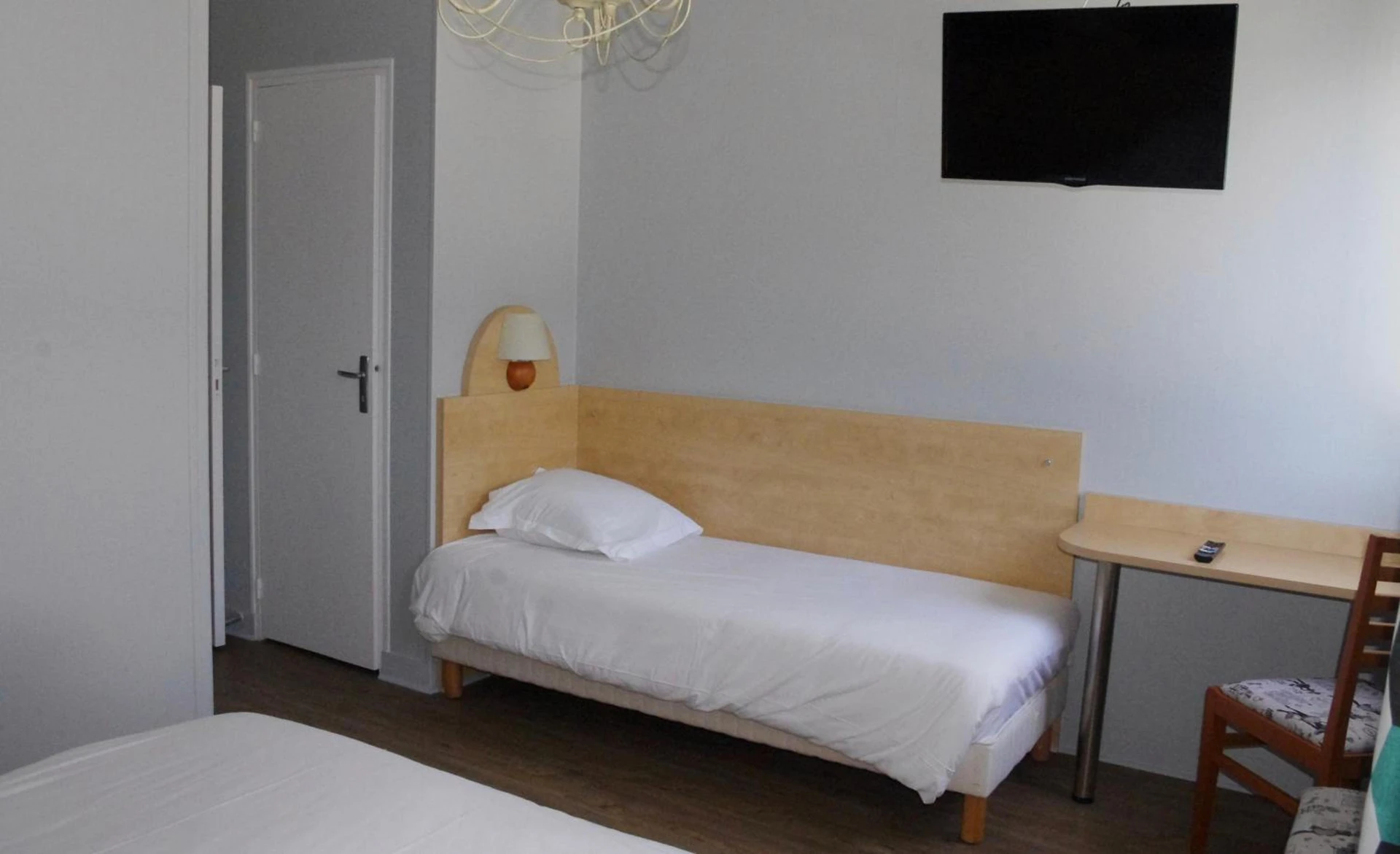 Magnifique chambre pour un séminaire d'entreprise à Hôtel De Paris - Barneville-Carteret