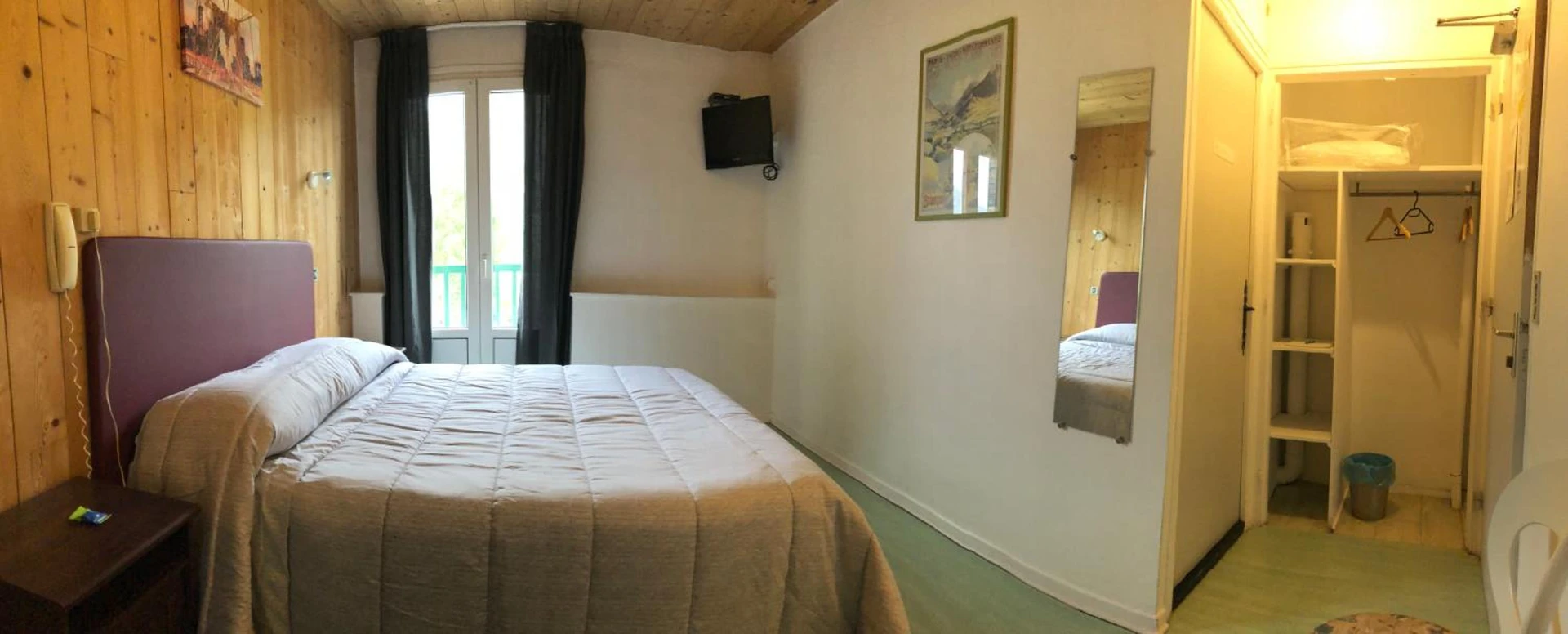 Chambre disponible pour un séminaire d'entreprise à Hôtel De Paris - Briançon