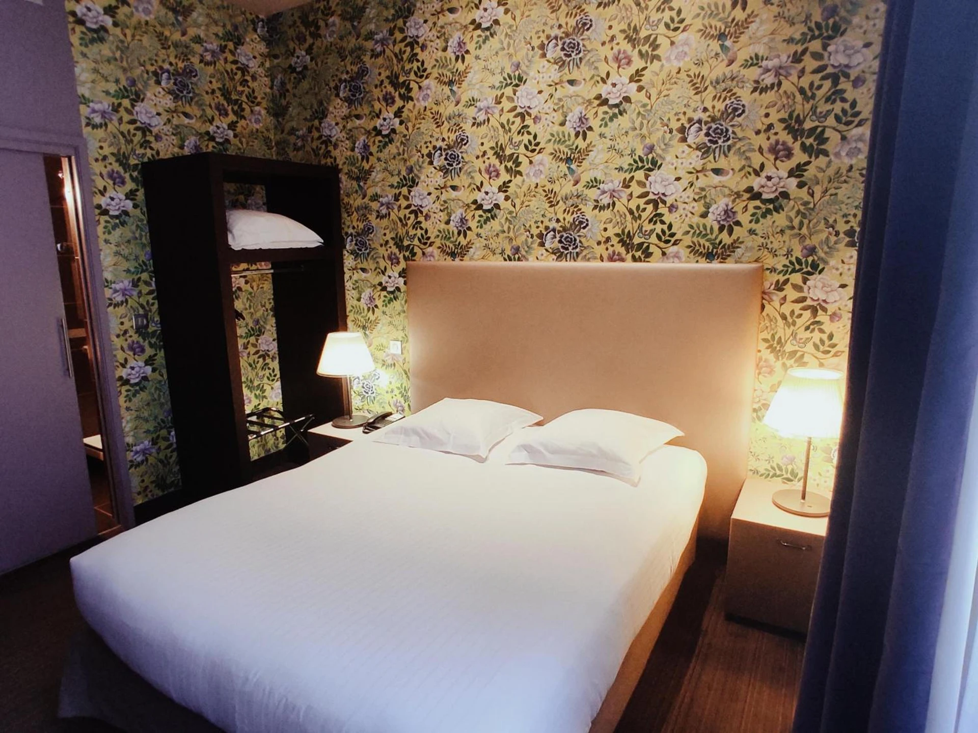 Chambre disponible pour un séminaire d'entreprise à Hôtel de Paris - Besançon