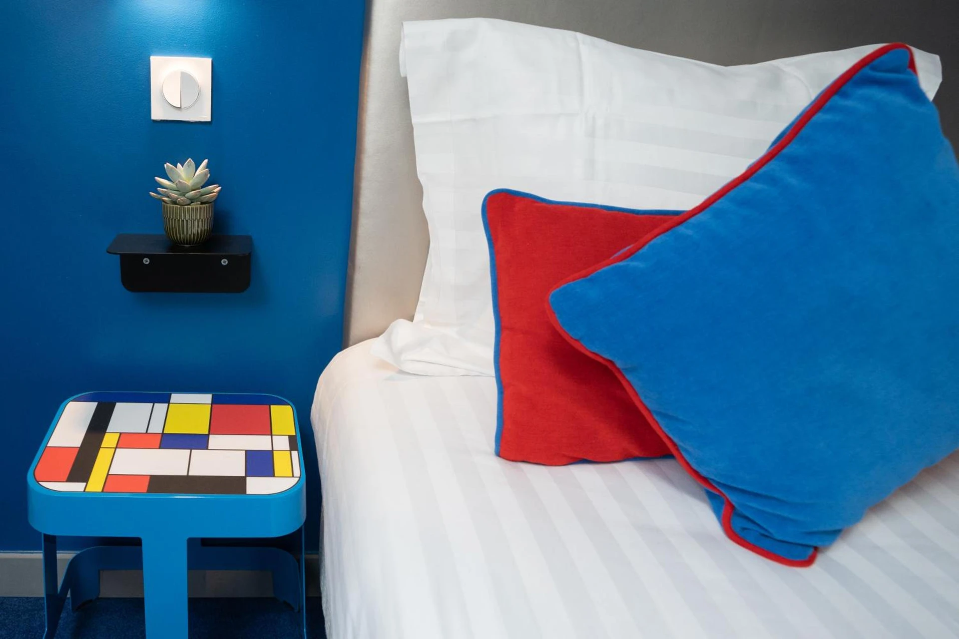 Magnifique chambre pour un séminaire d'entreprise à Hôtel Du Mont Dore Batignolles - Paris