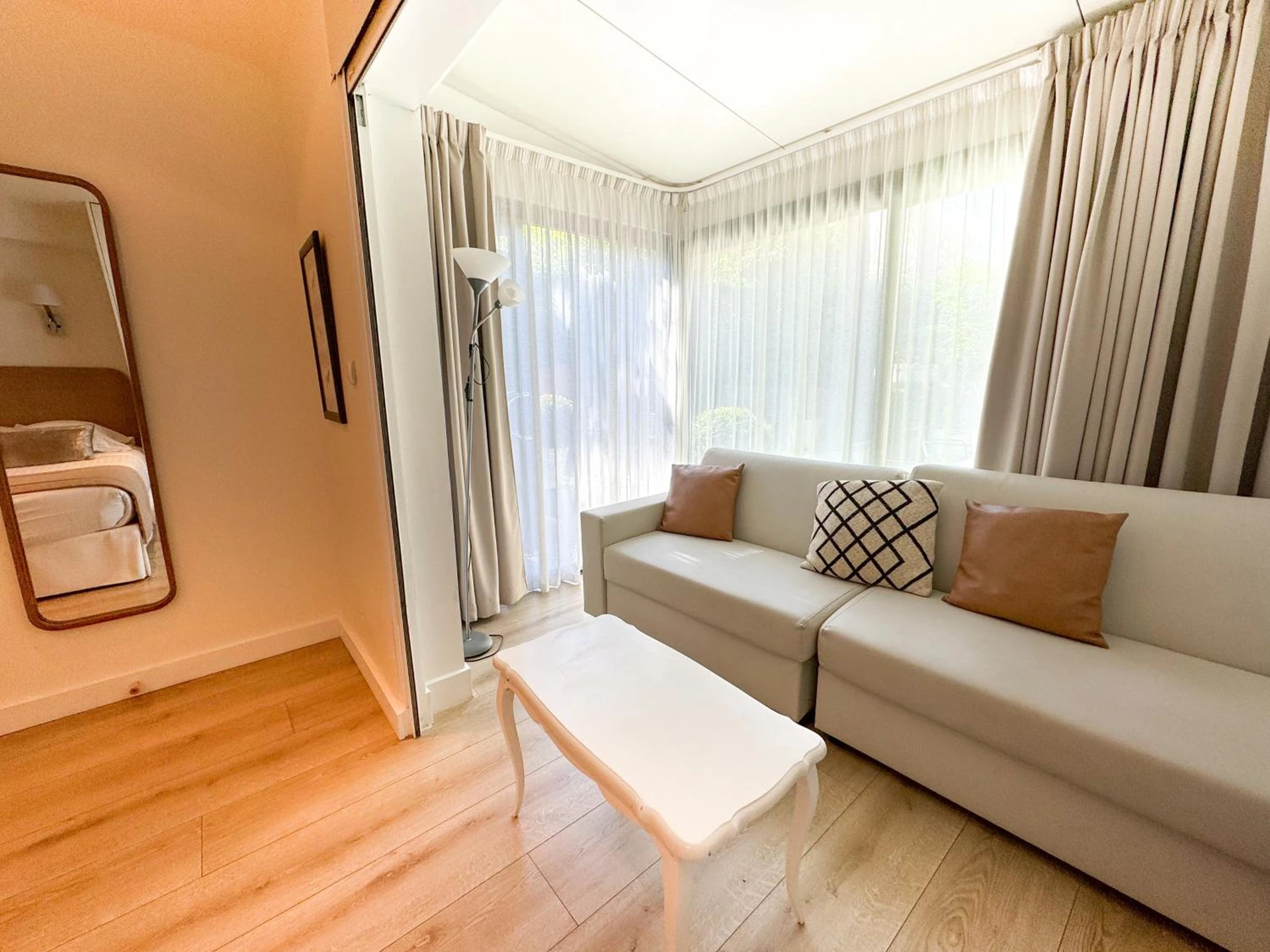 Lieu convivial pour un séminaire d'entreprise à Hôtel de Provence - Cannes - En savoir plus 