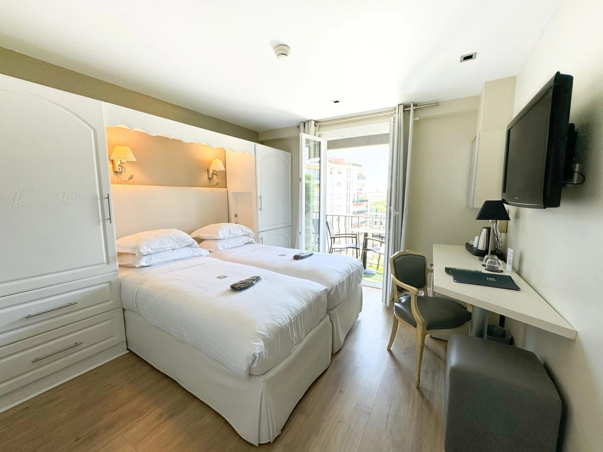 Chambre disponible pour un séminaire d'entreprise à Hôtel de Provence - Cannes