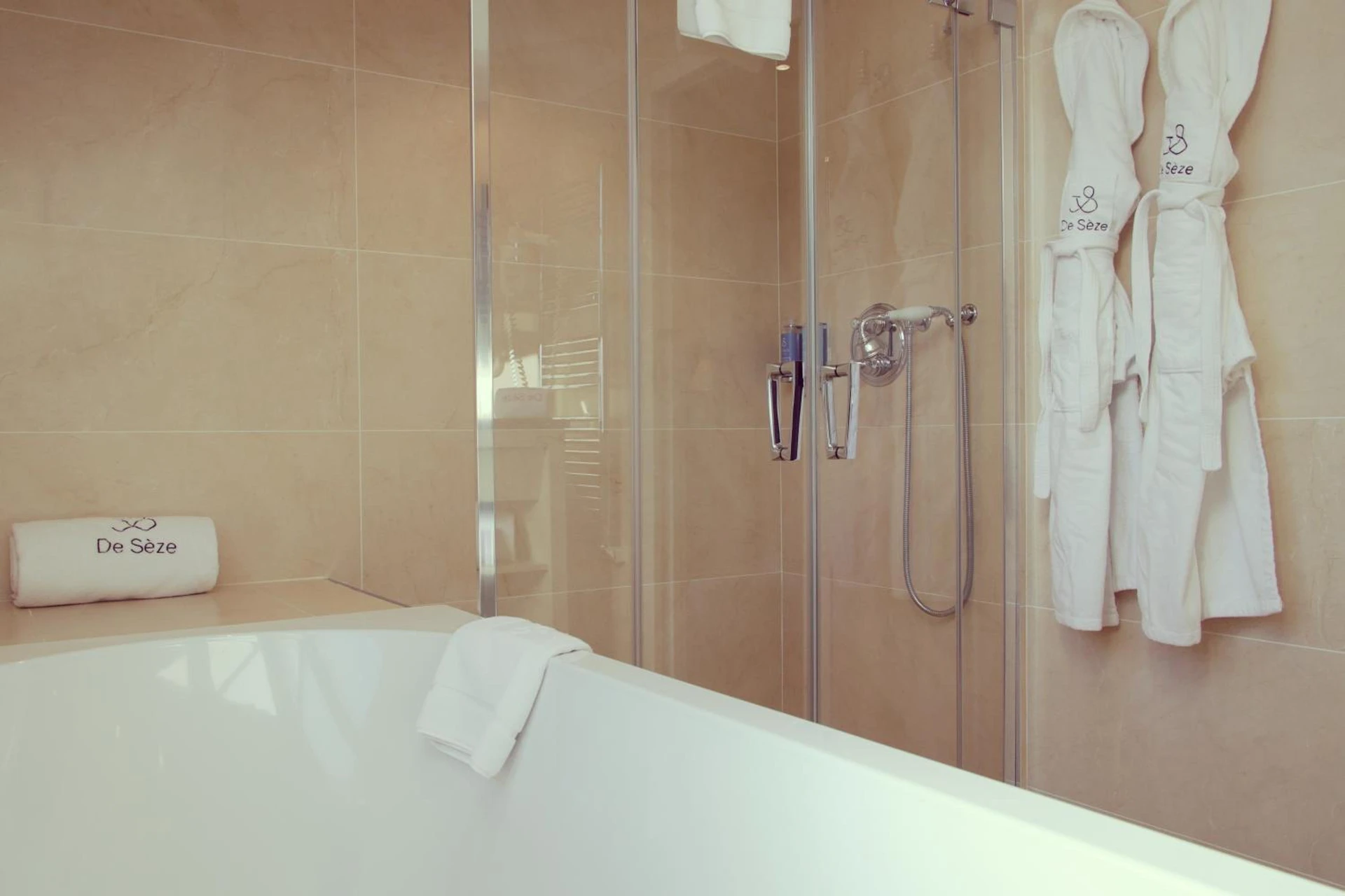 Ambiance de travail pour séminaire d'entreprise à Hôtel de Sèze & Spa Bordeaux Centre - Bordeaux