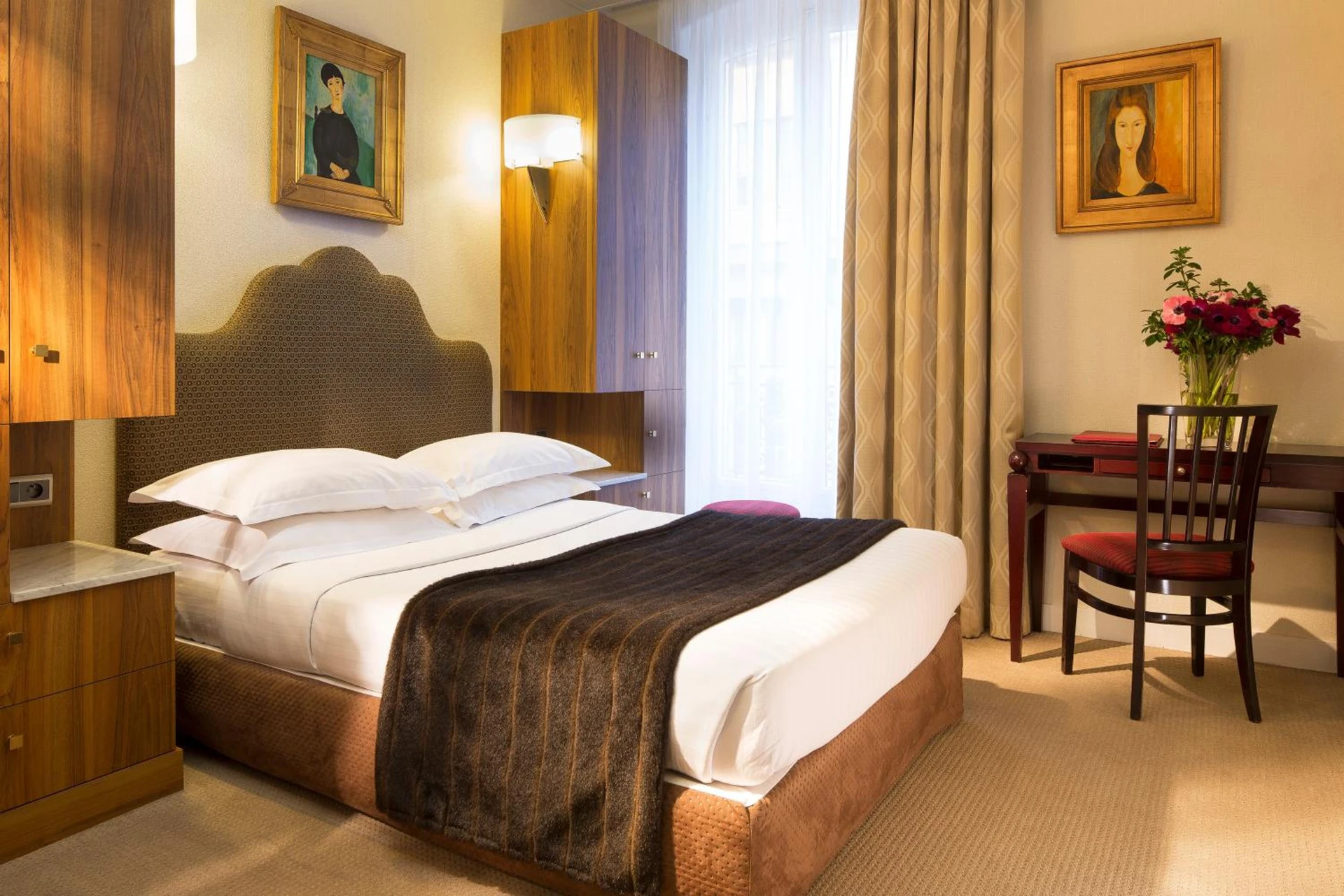 Chambre disponible pour un séminaire d'entreprise à Hôtel Delavigne - Paris
