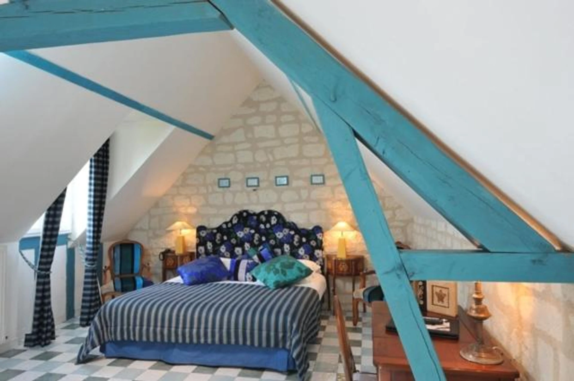 Chambre disponible pour un séminaire d'entreprise à Logis Demeure de la Vignole - Turquant