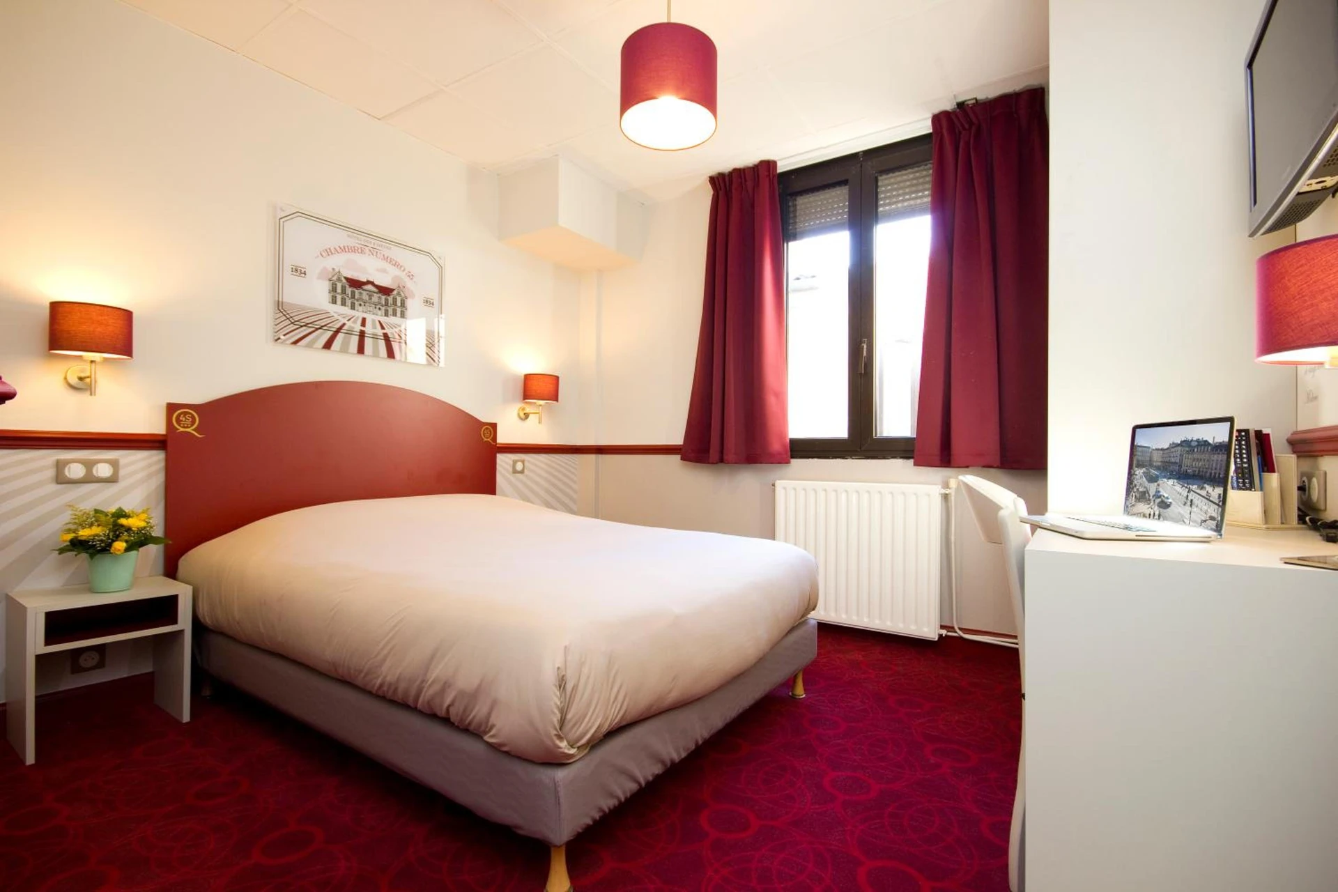 Chambre à Hotel des 4 Soeurs - Organiser un séminaire d'entreprise à Bordeaux