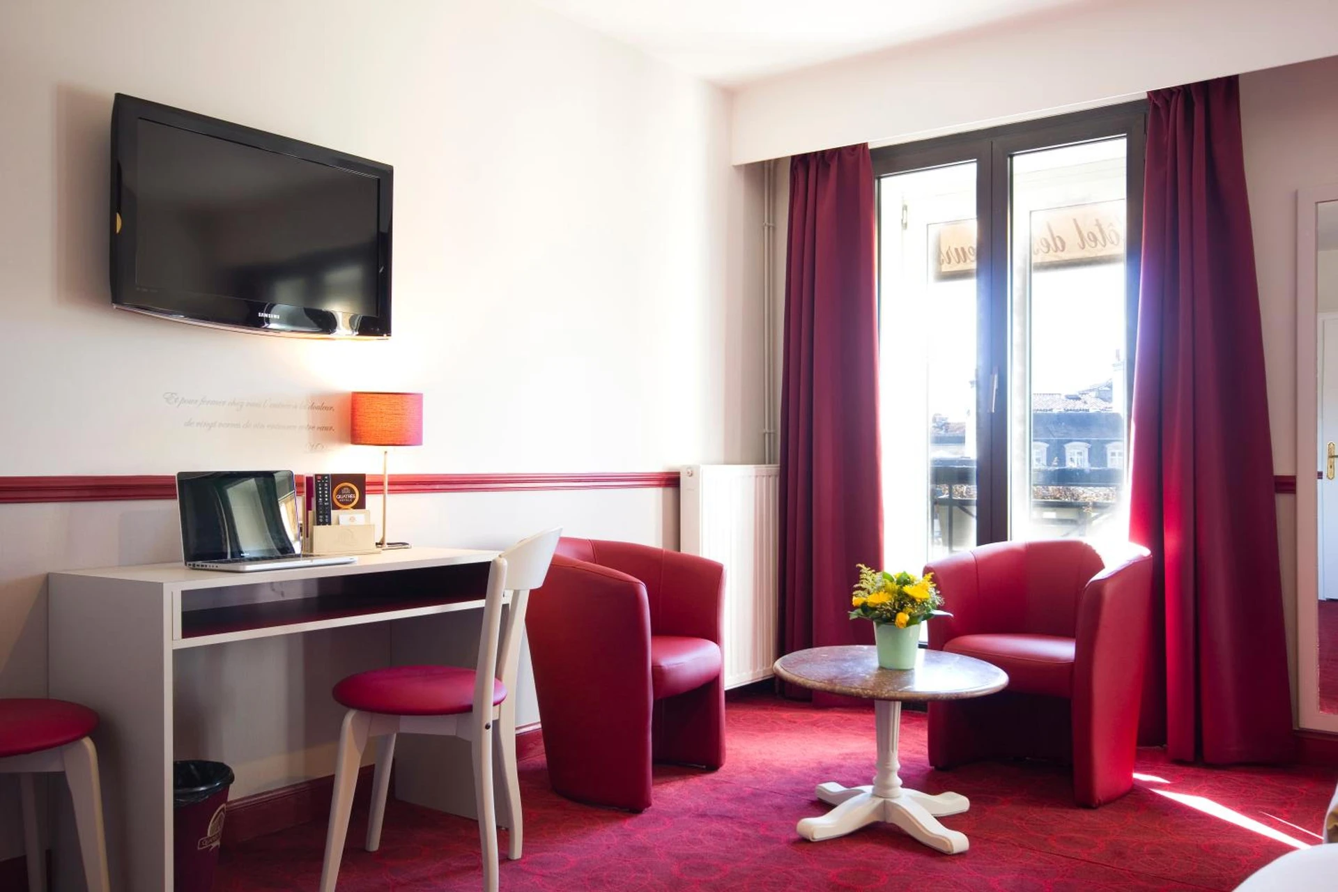 Magnifique chambre pour un séminaire d'entreprise à Hotel des 4 Soeurs - Bordeaux